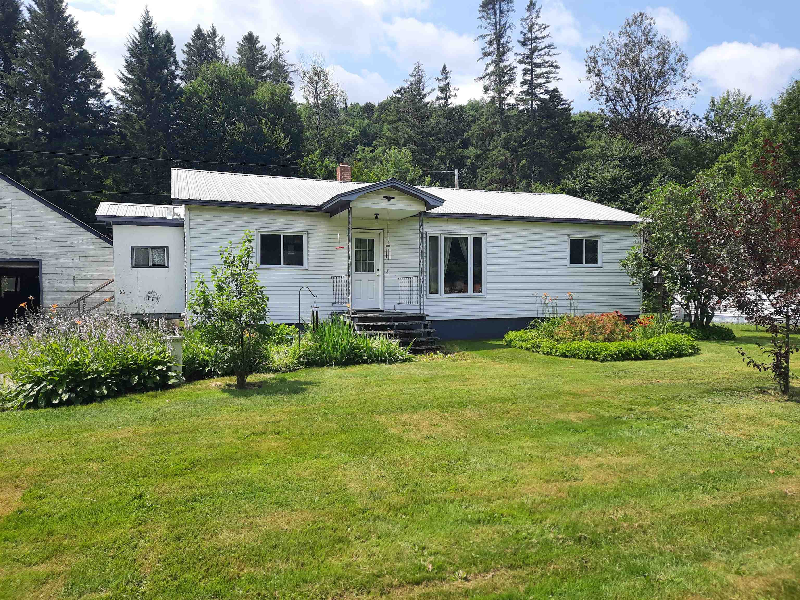 66 Pariseau Drive Property Photo 3