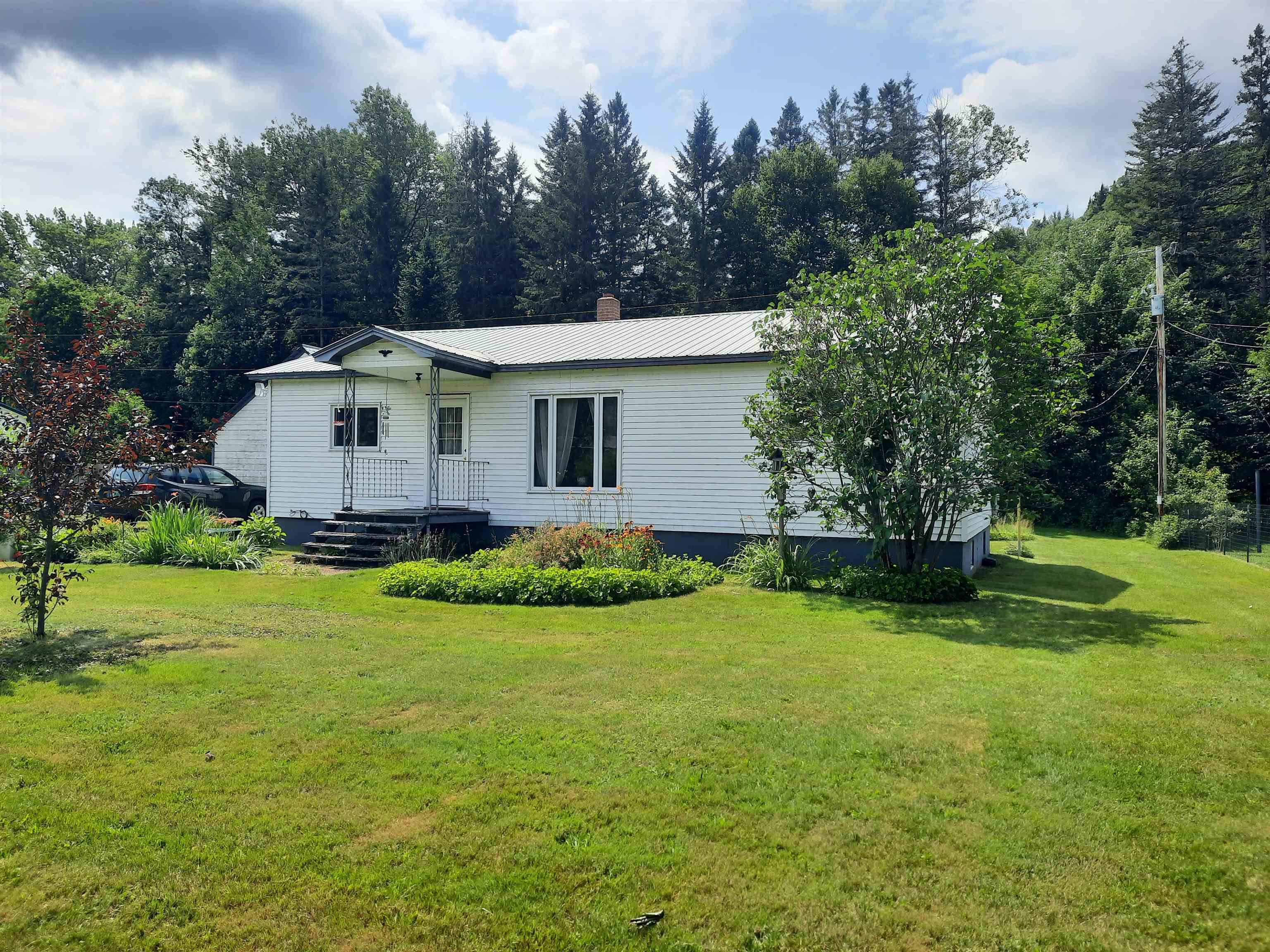 66 Pariseau Drive Property Photo 4