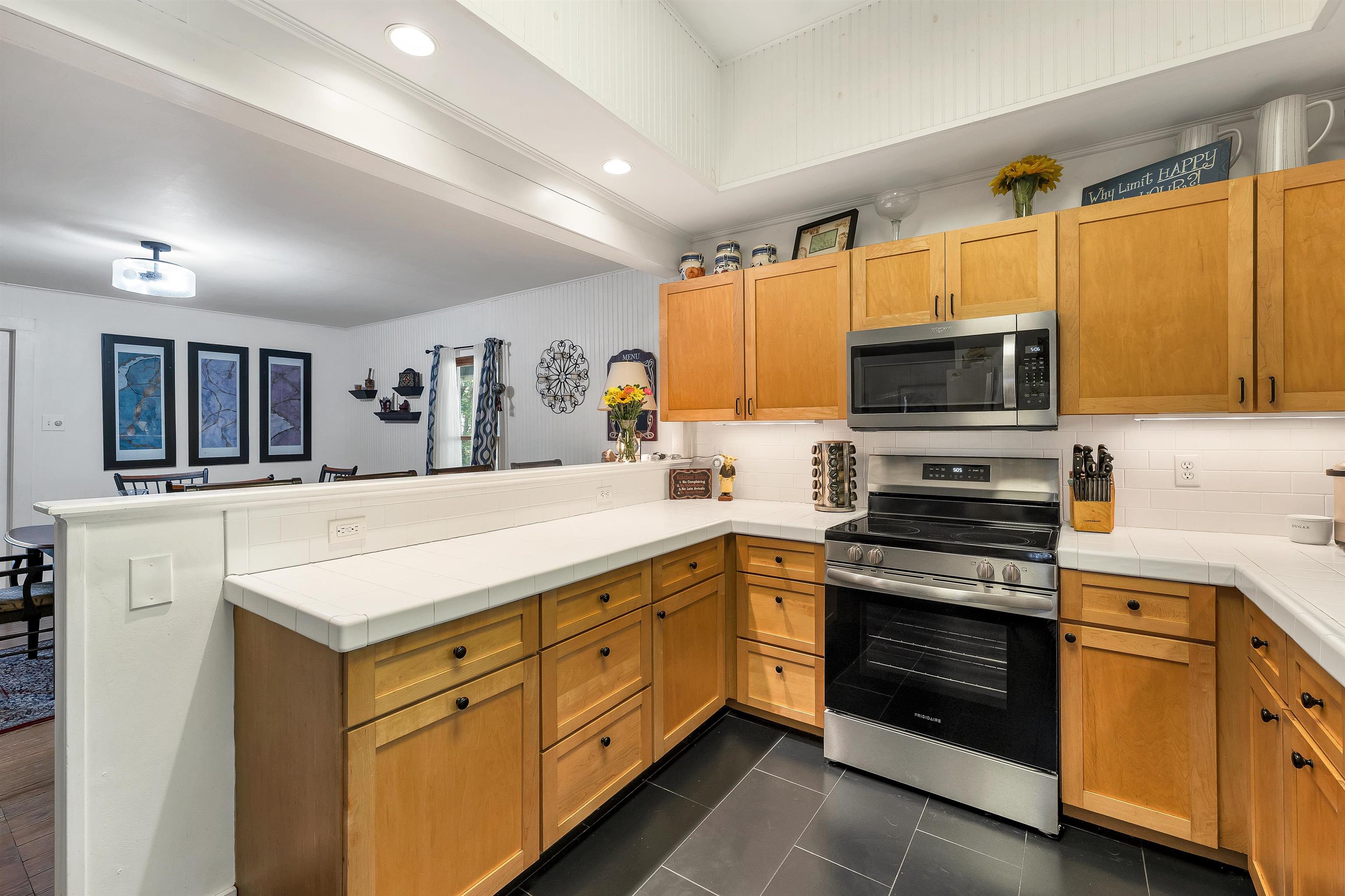 2 Kehonka Hill Road Property Photo 6