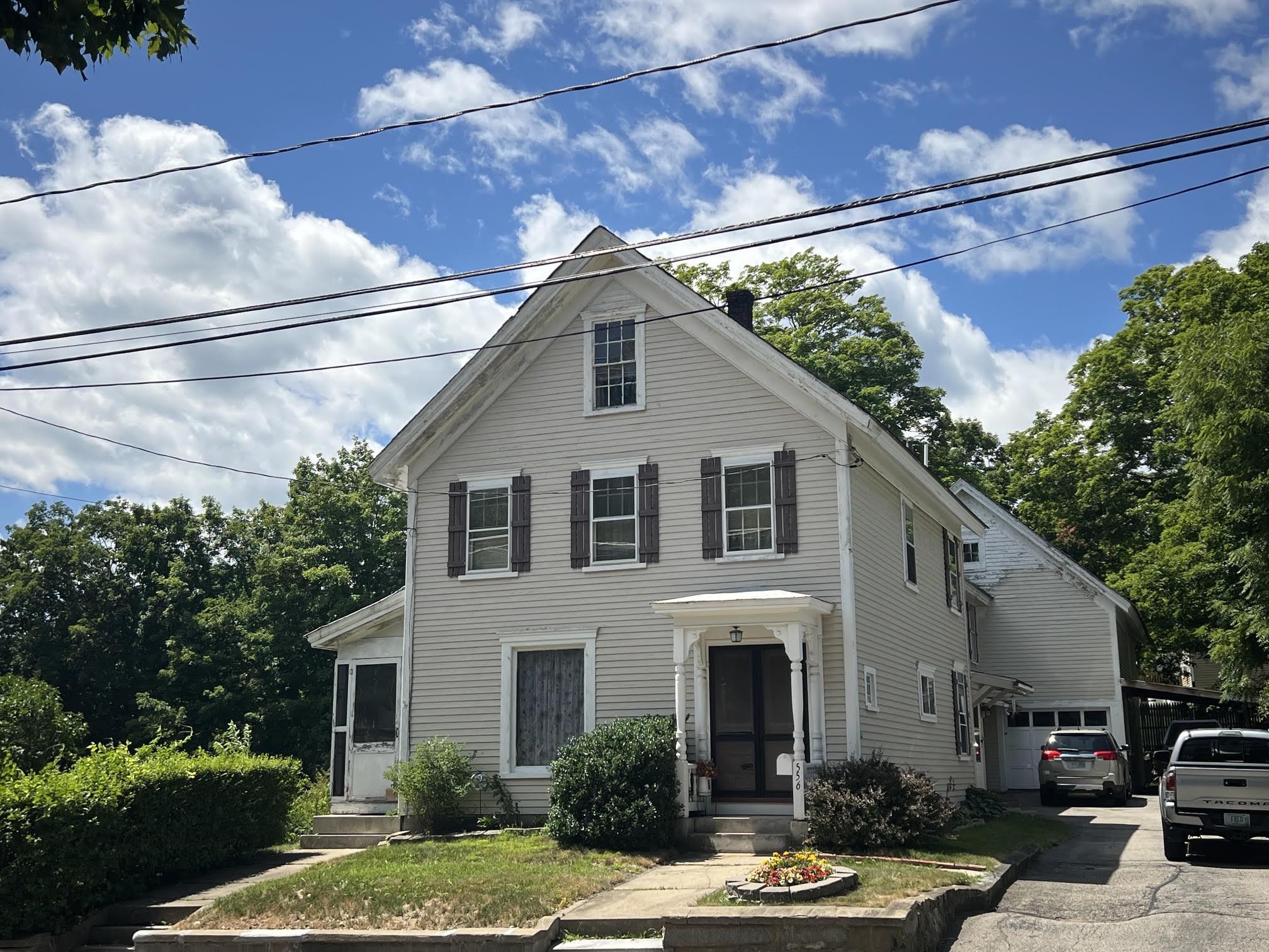 556 Main Street Property Photo 1