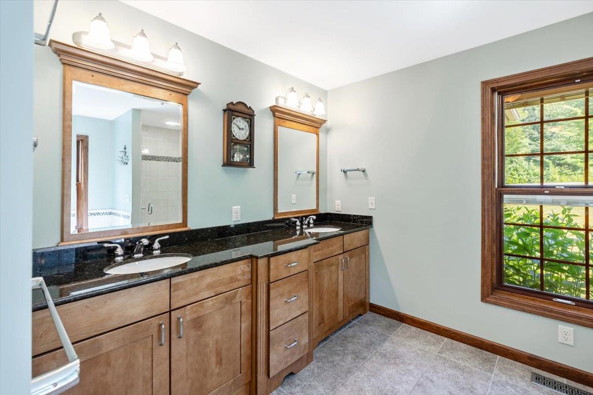 96 Hardscrabble Road Property Photo 33