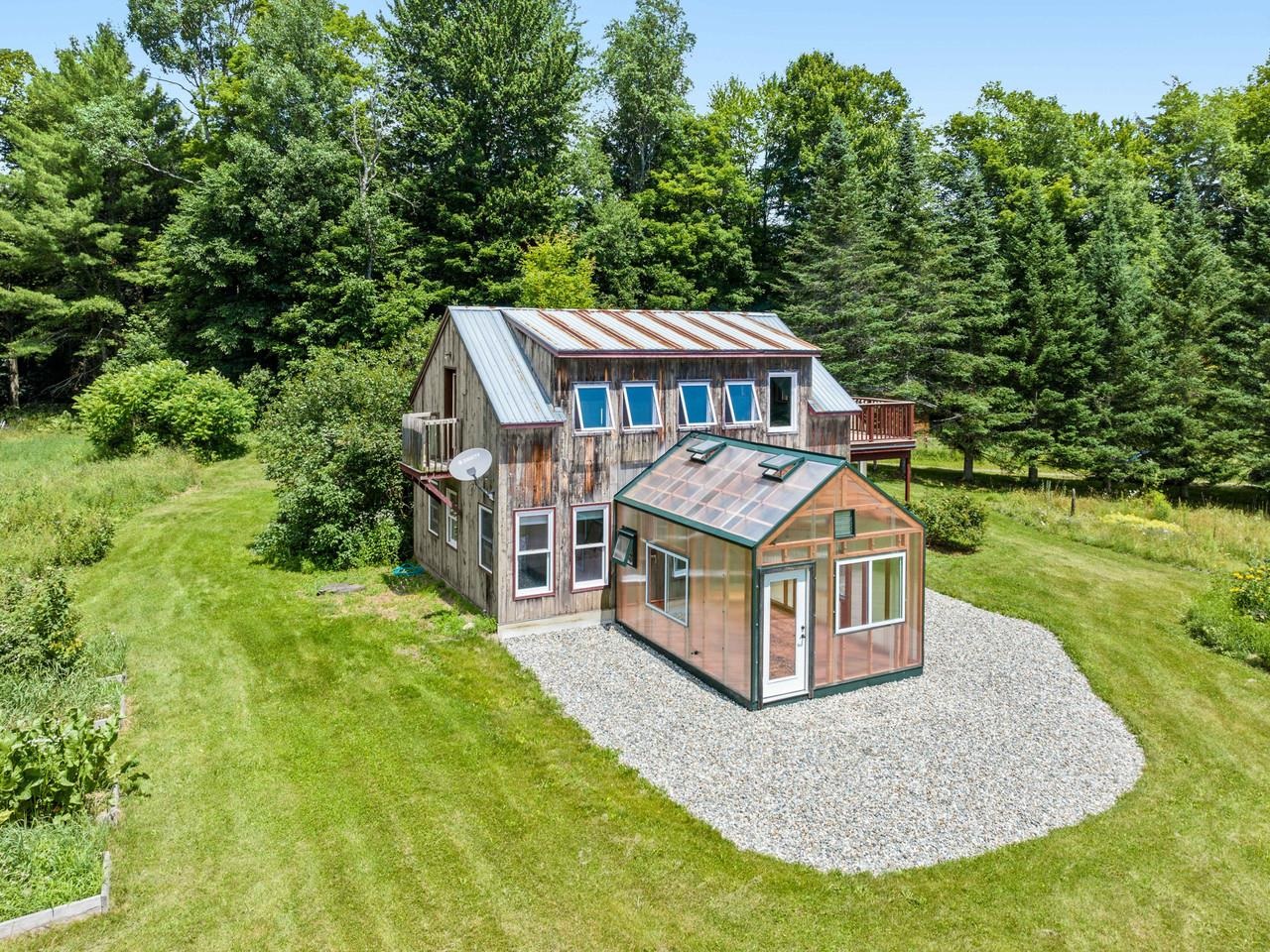 663 Guyette Road Property Photo 4