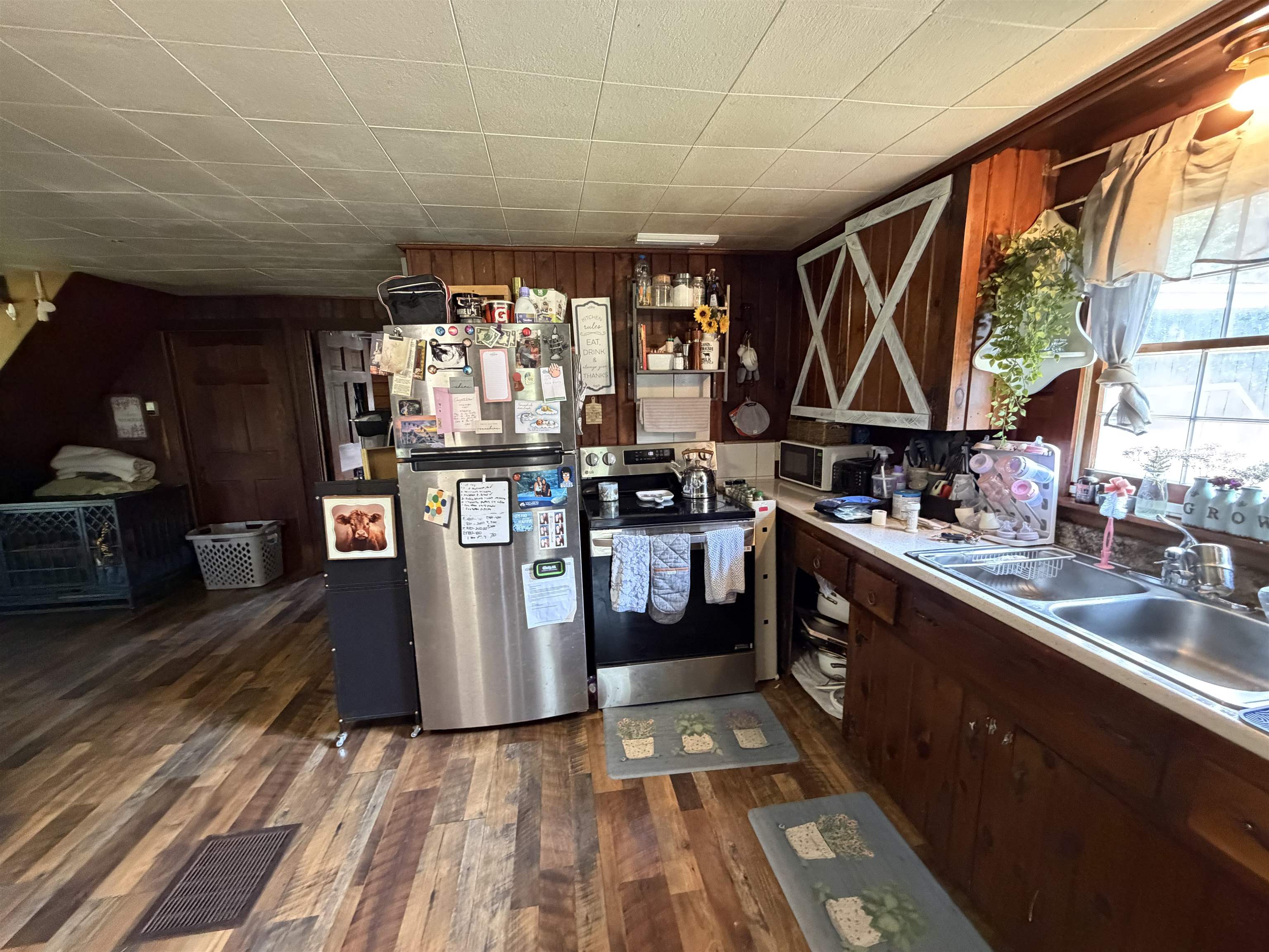 928 Holland Pond Road Property Photo 6