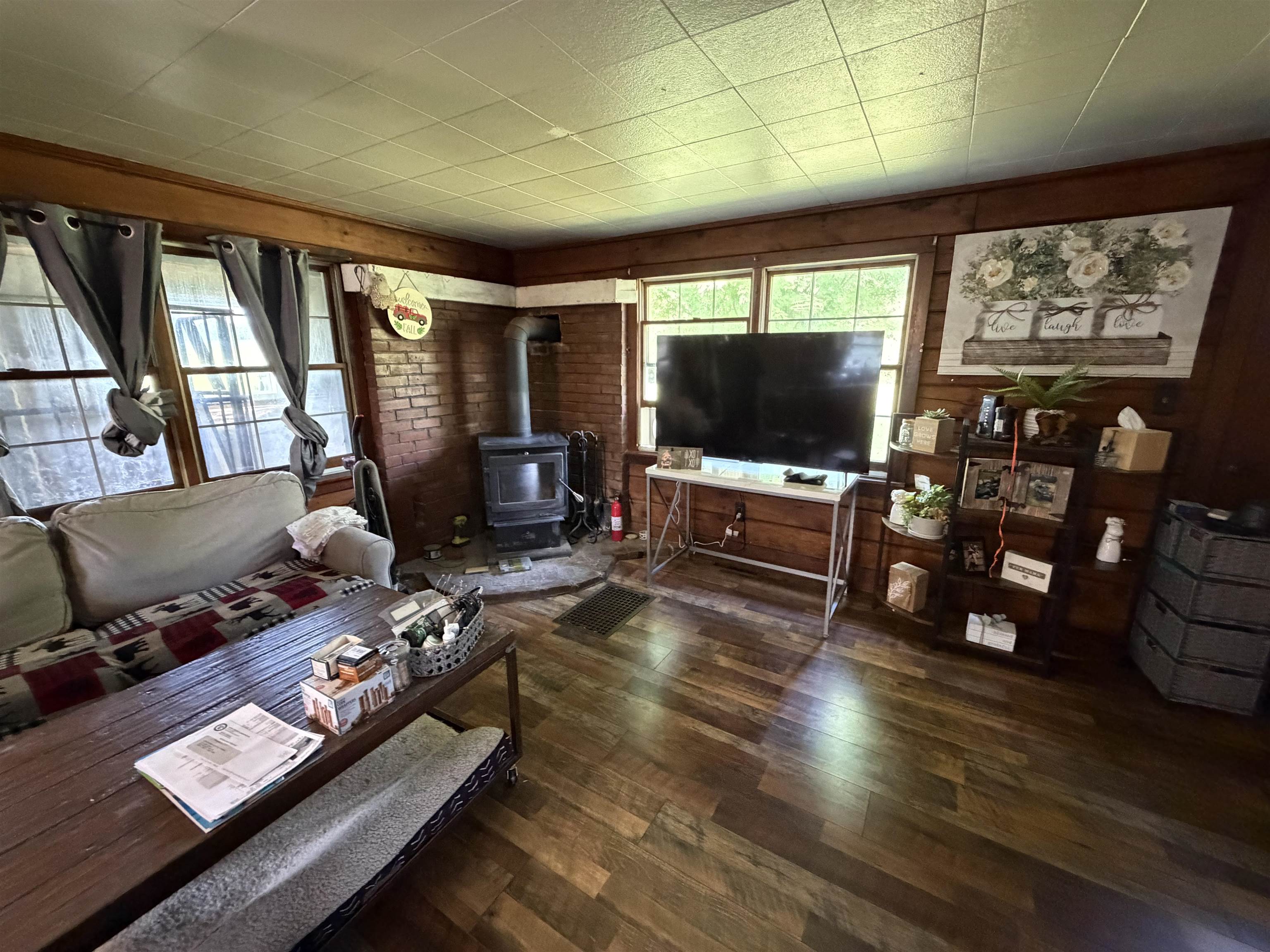 928 Holland Pond Road Property Photo 8