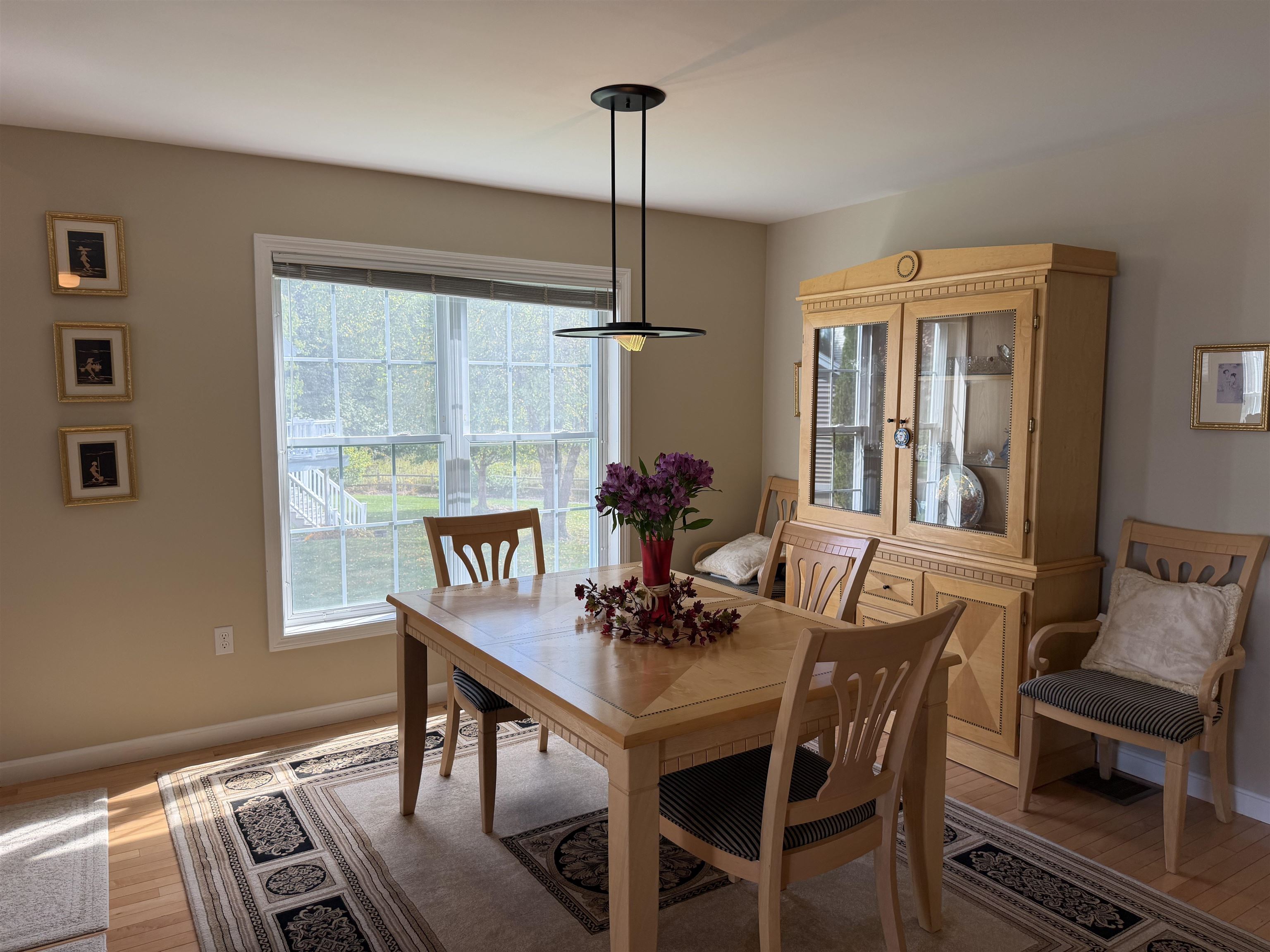 12 Twin Pond Circle Property Photo 6