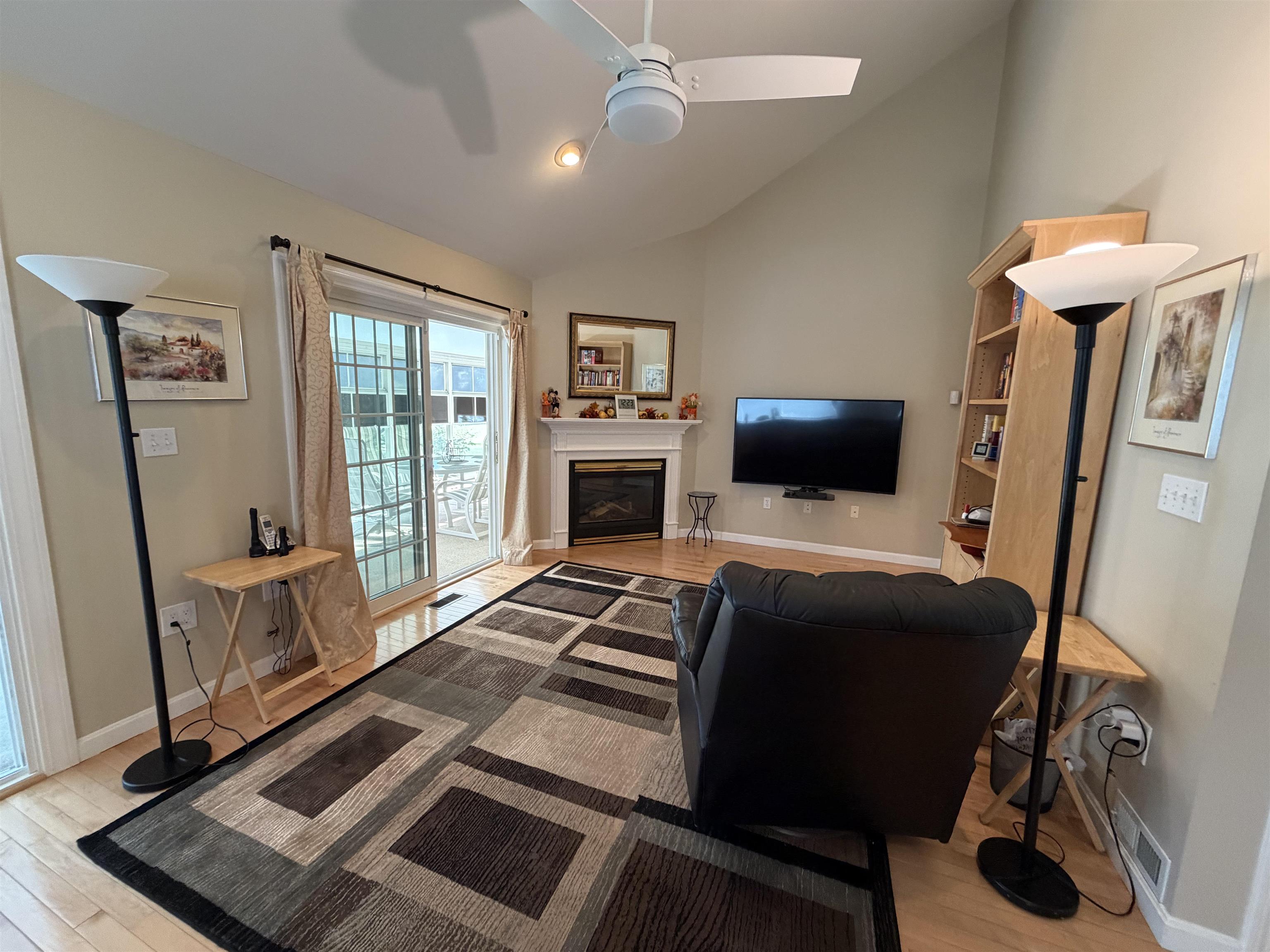 12 Twin Pond Circle Property Photo 9