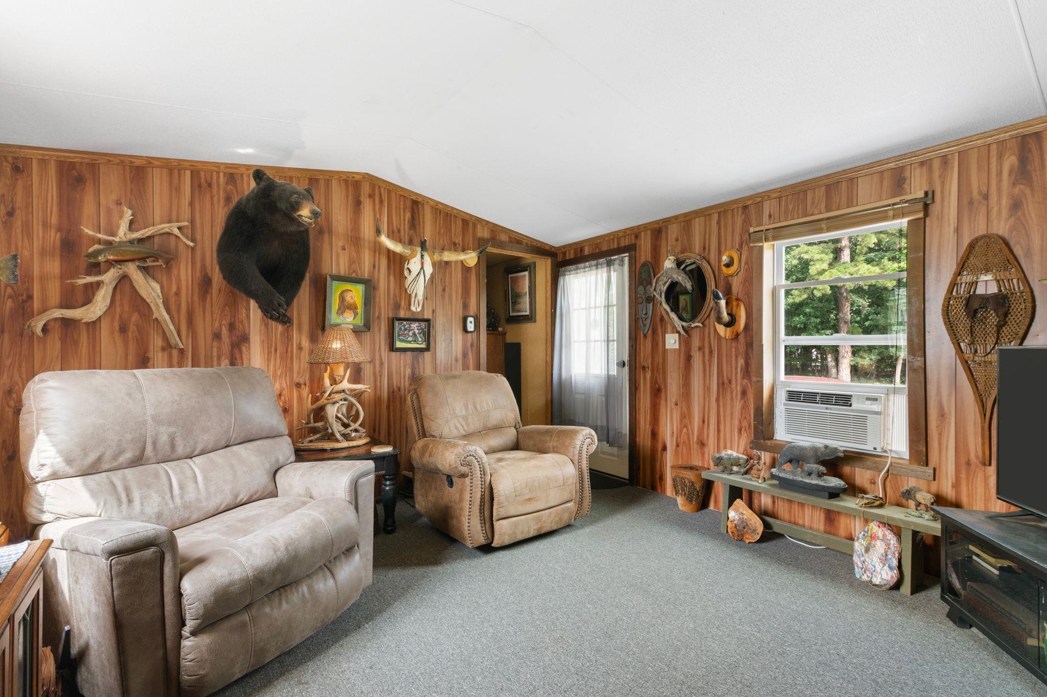 38 Pine Street Property Photo 4
