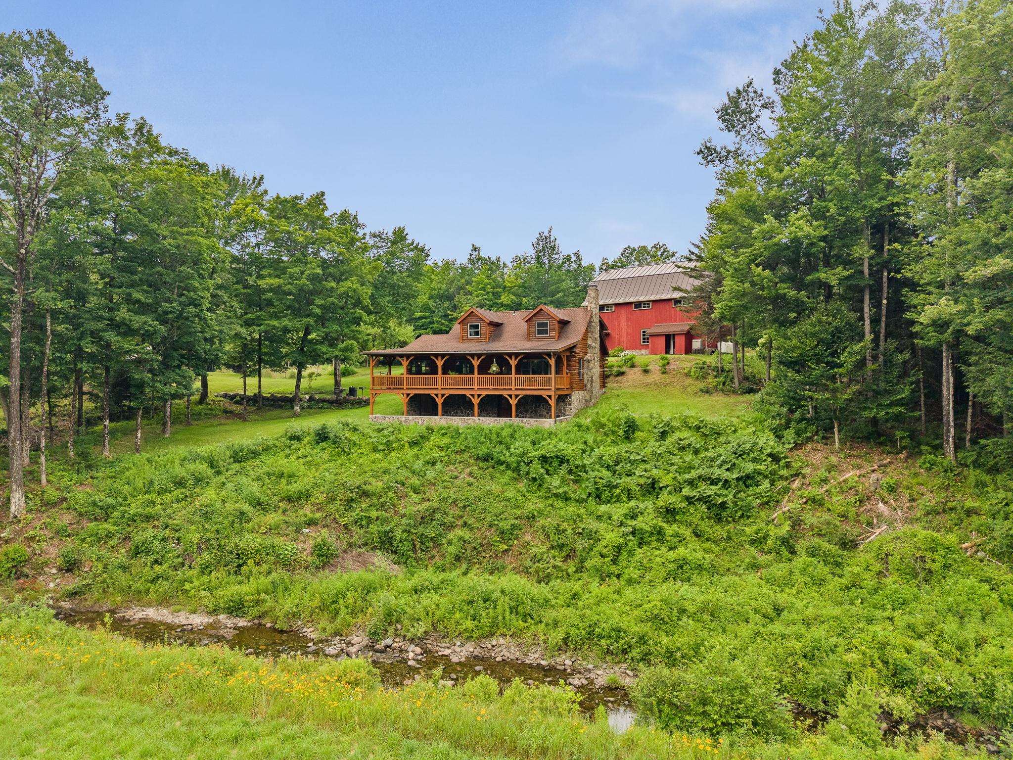 939 Chamberlin Road Property Photo 3