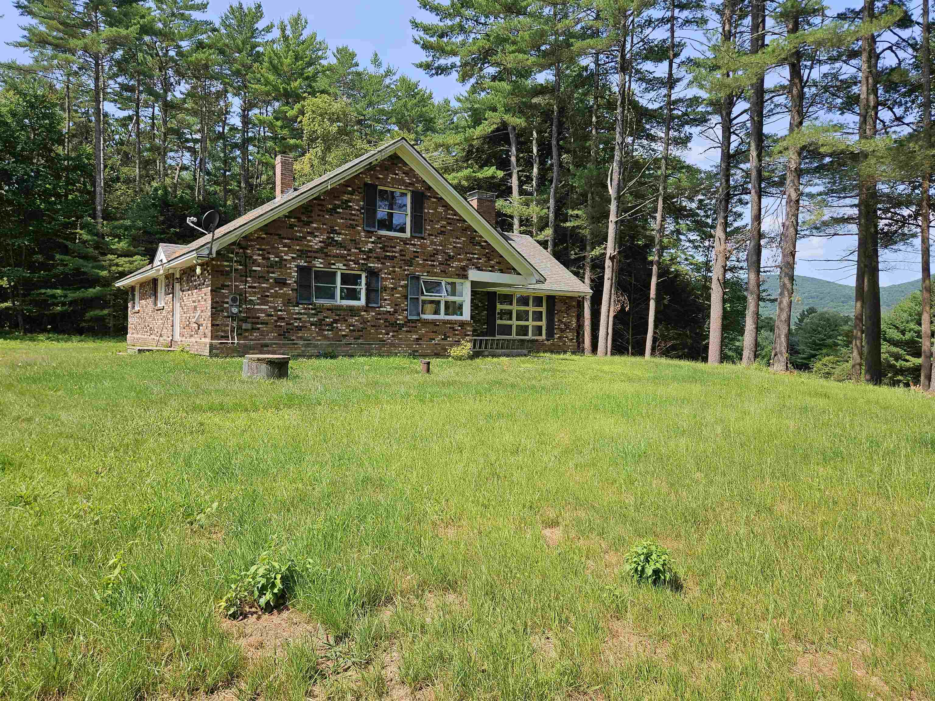 14 Bellmore Drive Property Photo 1