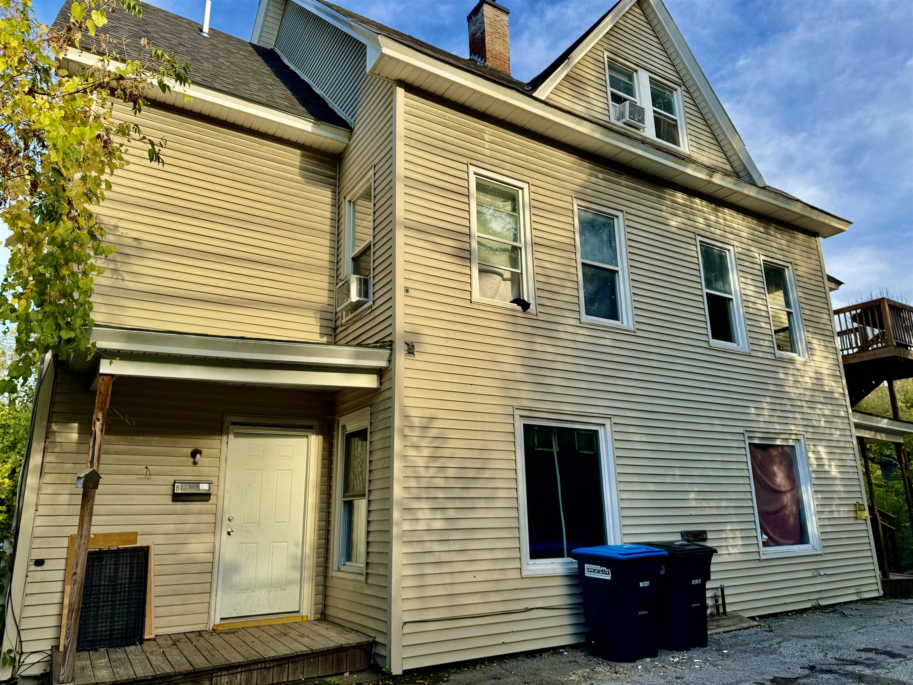 6 Hooker Avenue Property Photo 2
