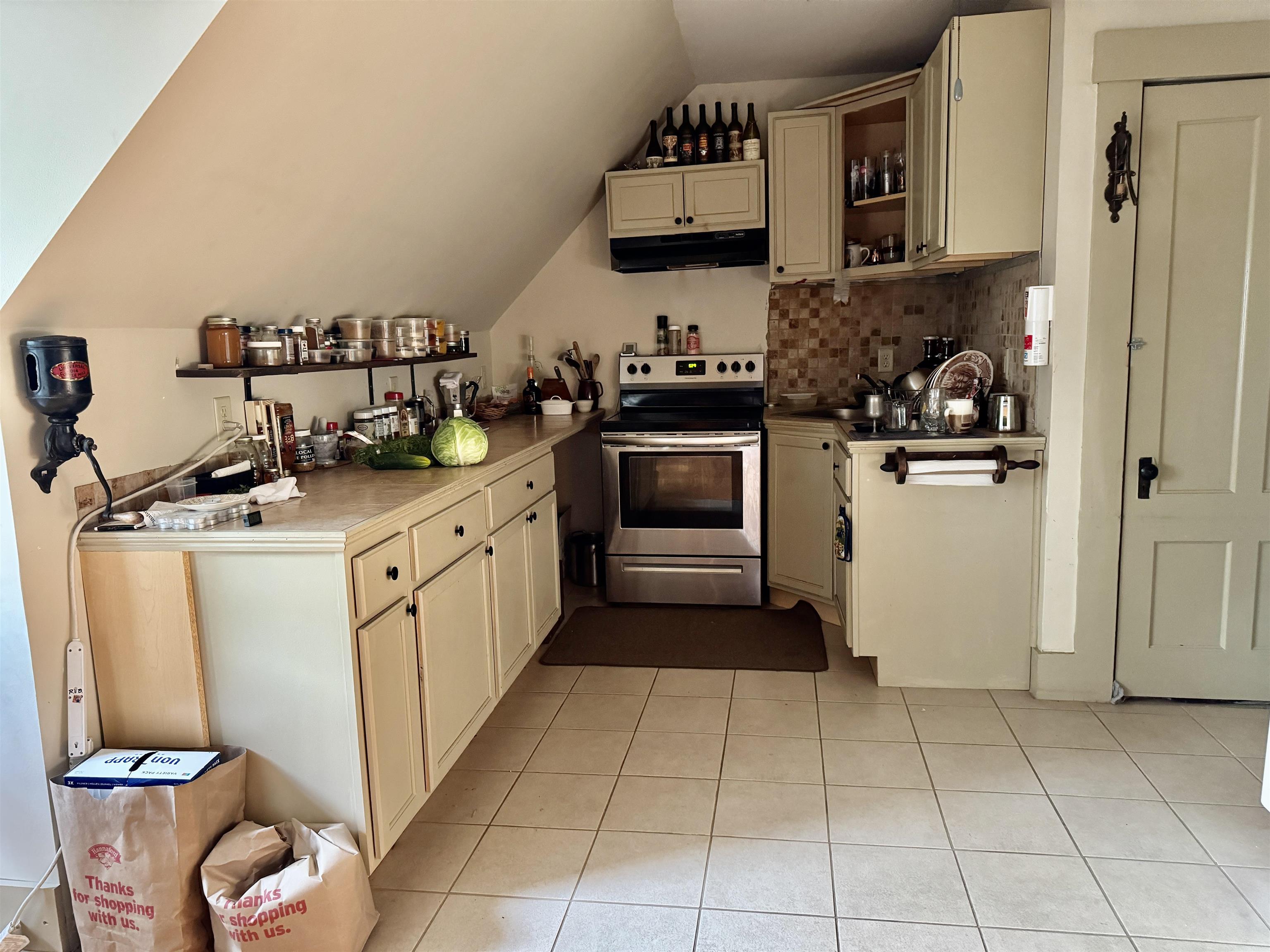6 Hooker Avenue Property Photo 17