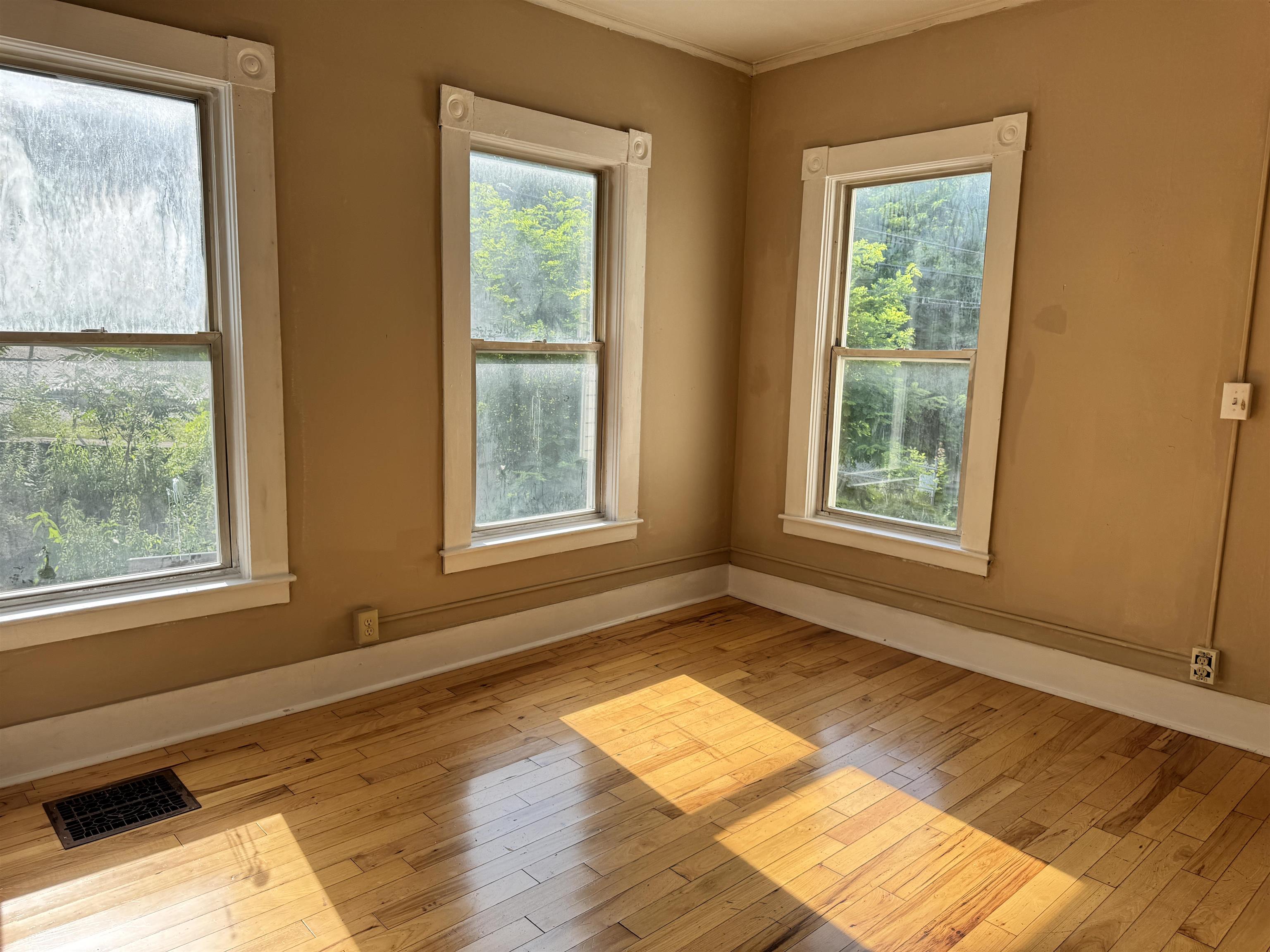 6 Hooker Avenue Property Photo 25
