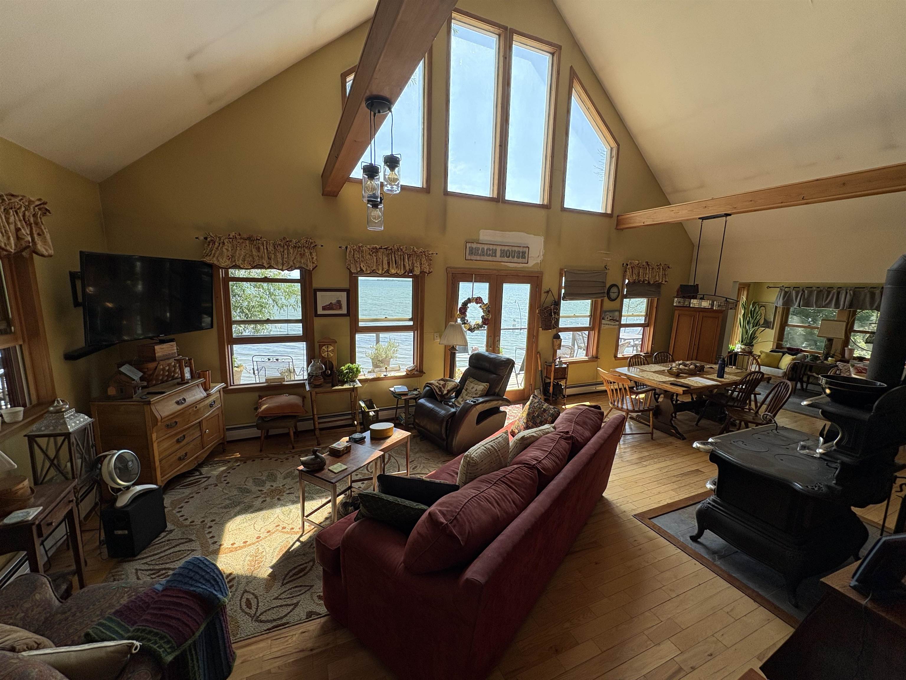 1103 Firehouse Road Property Photo 6