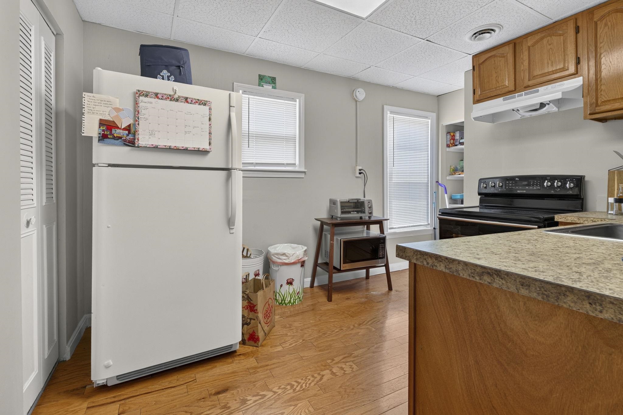 649 Second Street Property Photo 9