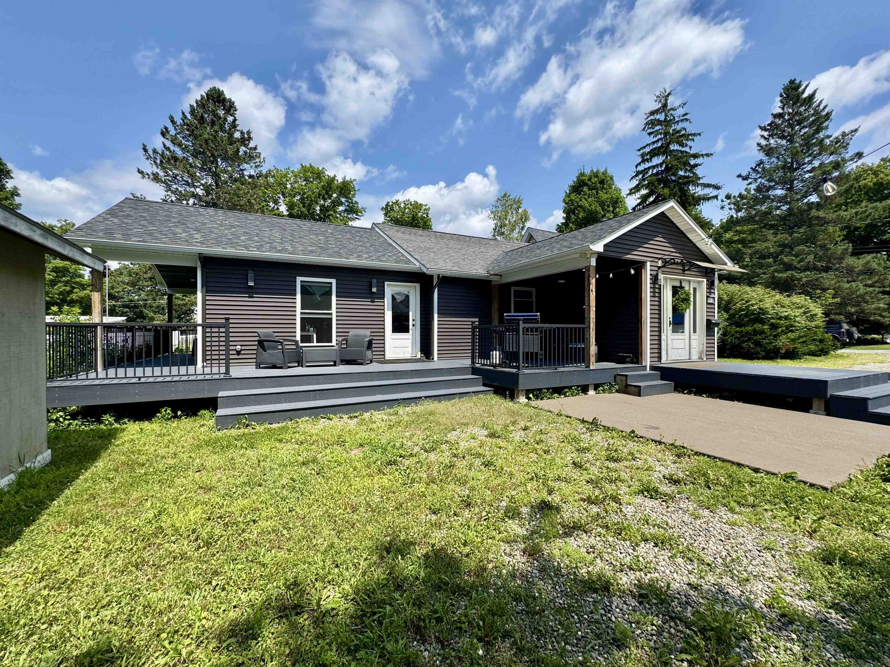93 Winter Street Property Photo 1