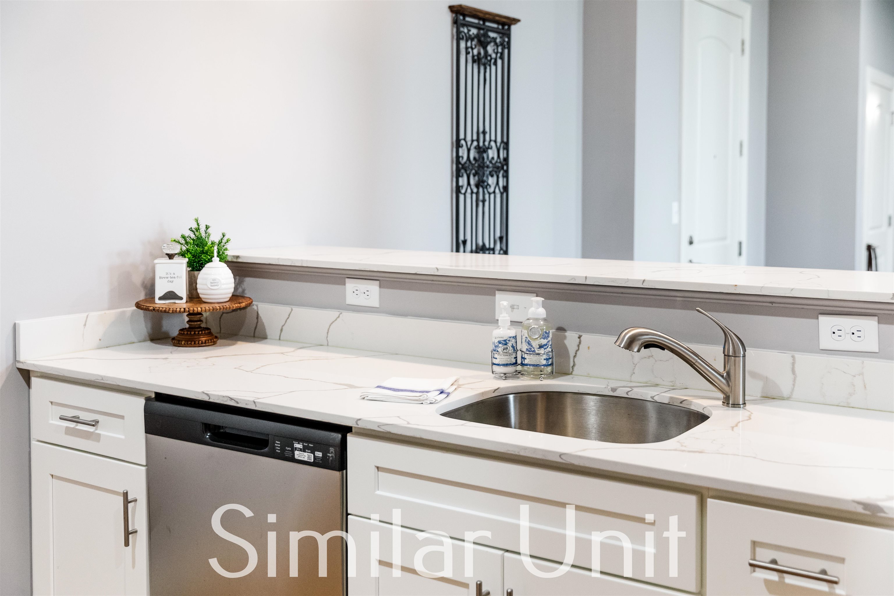 25 Canal Street Property Photo 5