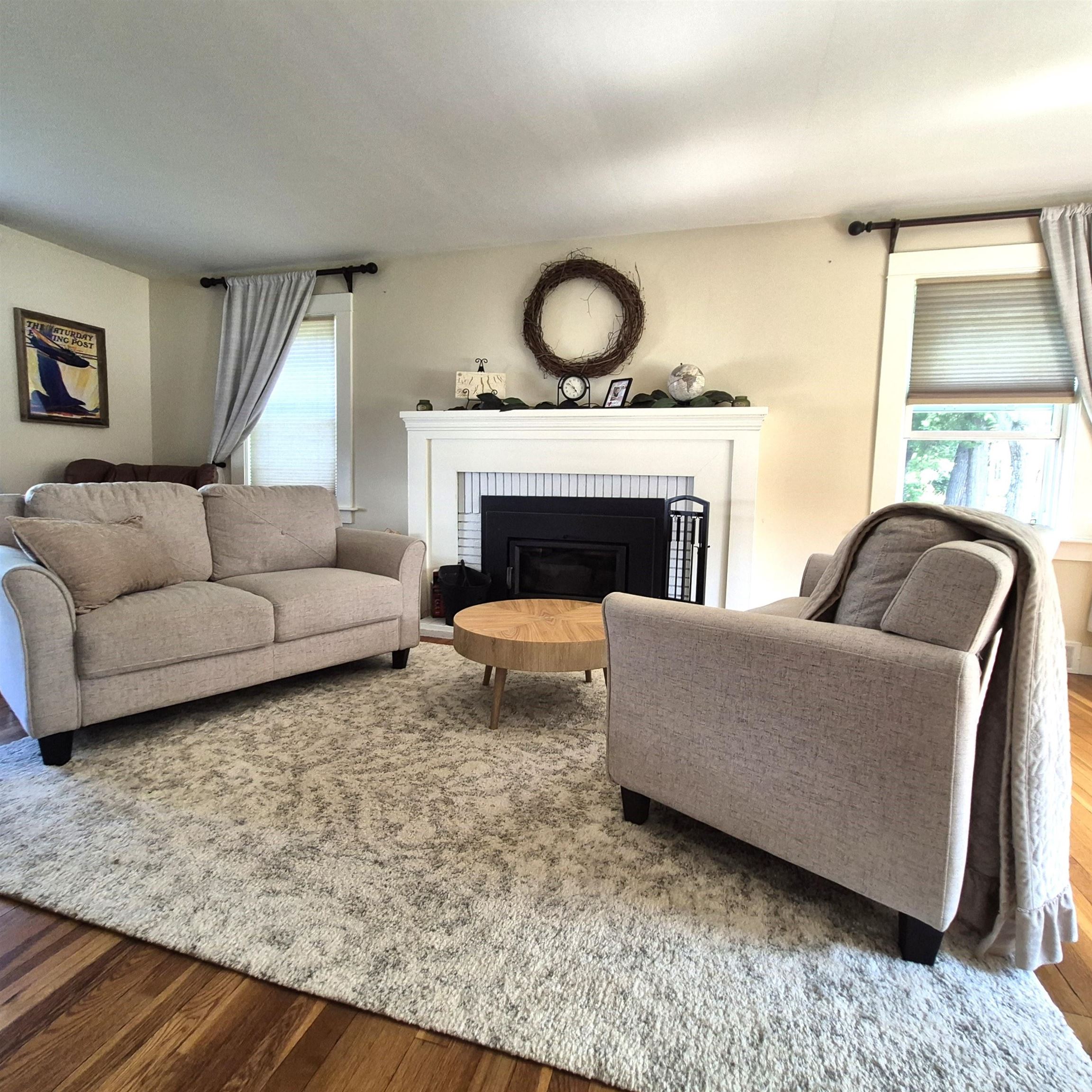 20 Bay Street Property Photo 1
