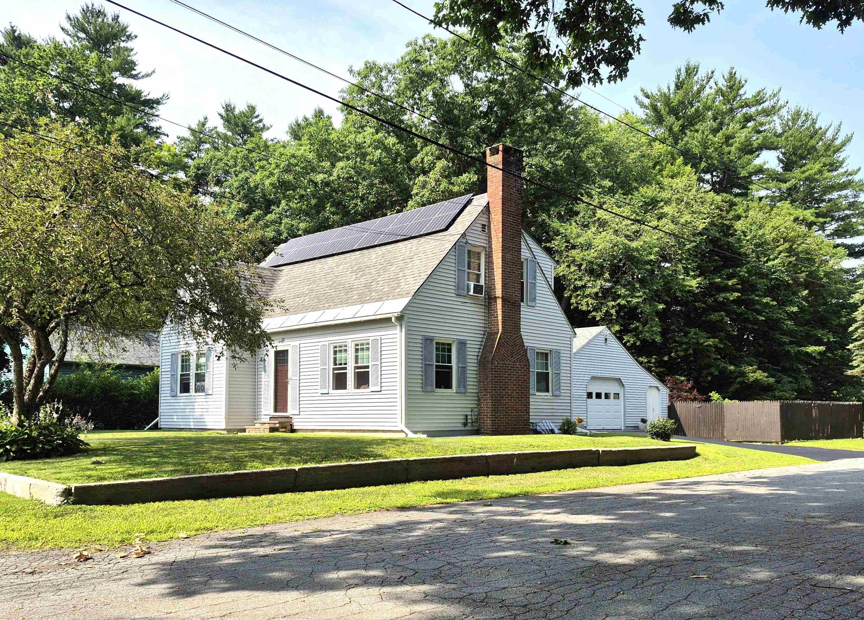 20 Bay Street Property Photo 2