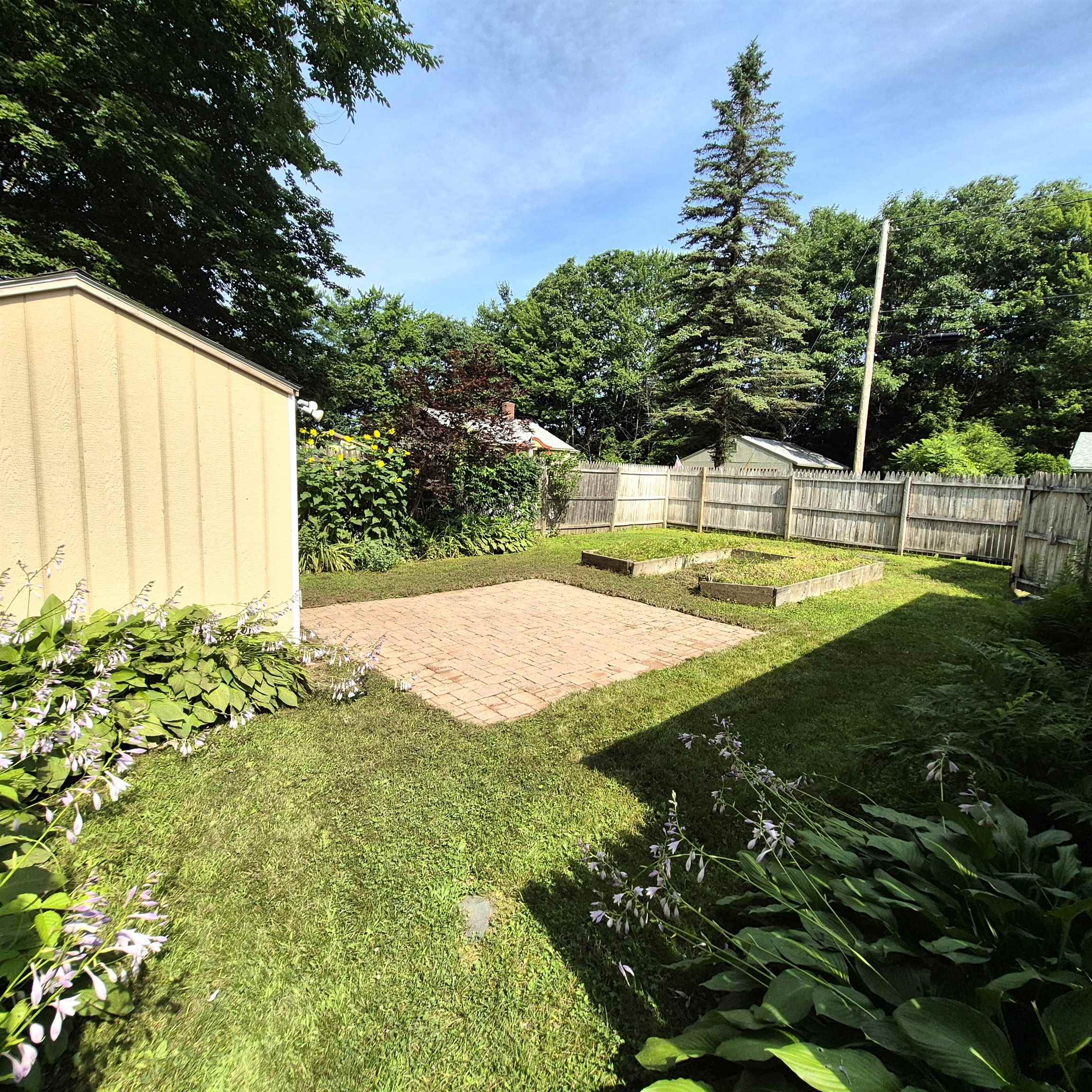 20 Bay Street Property Photo 7
