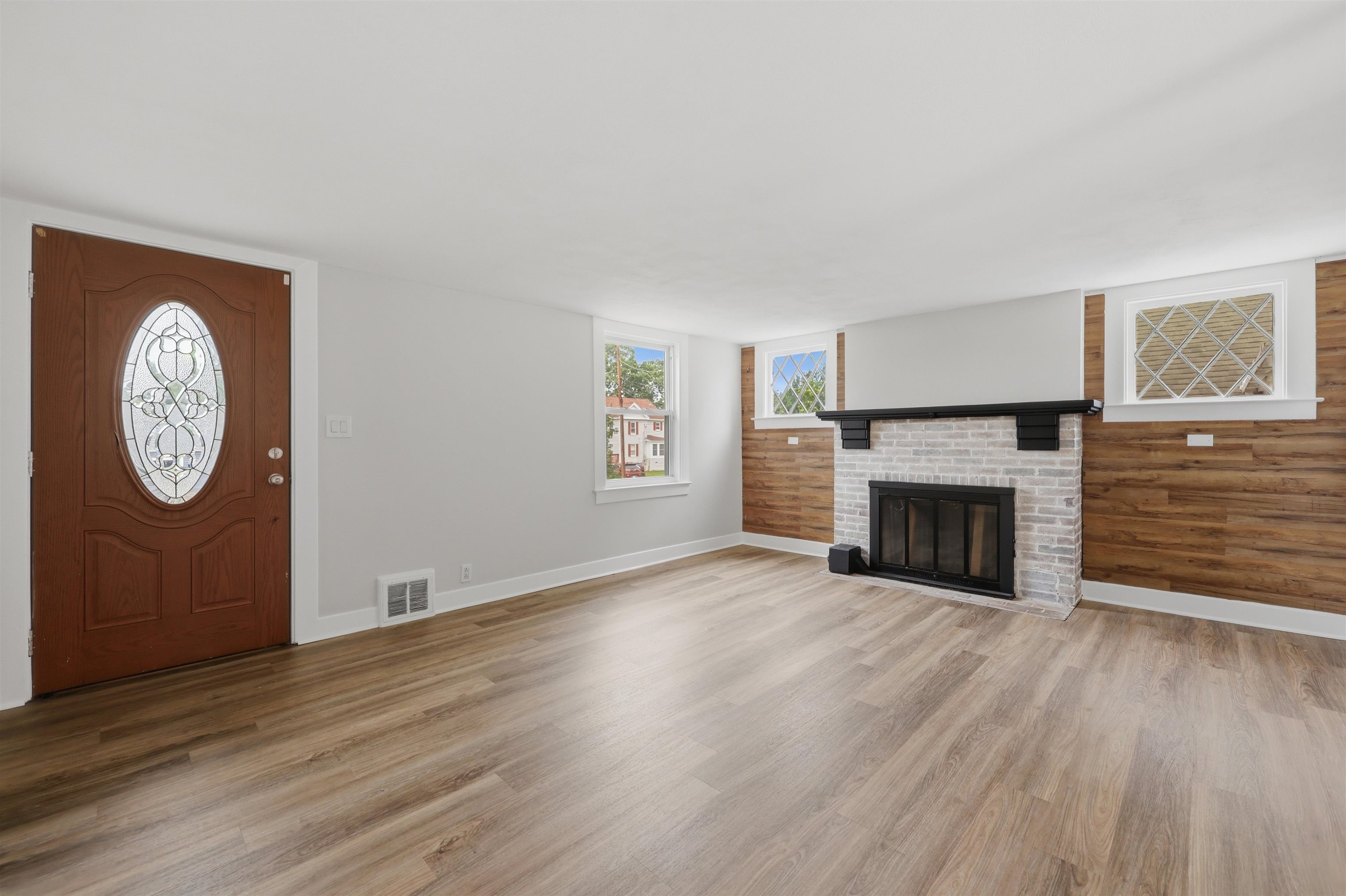 12 Morton Street Property Photo 7