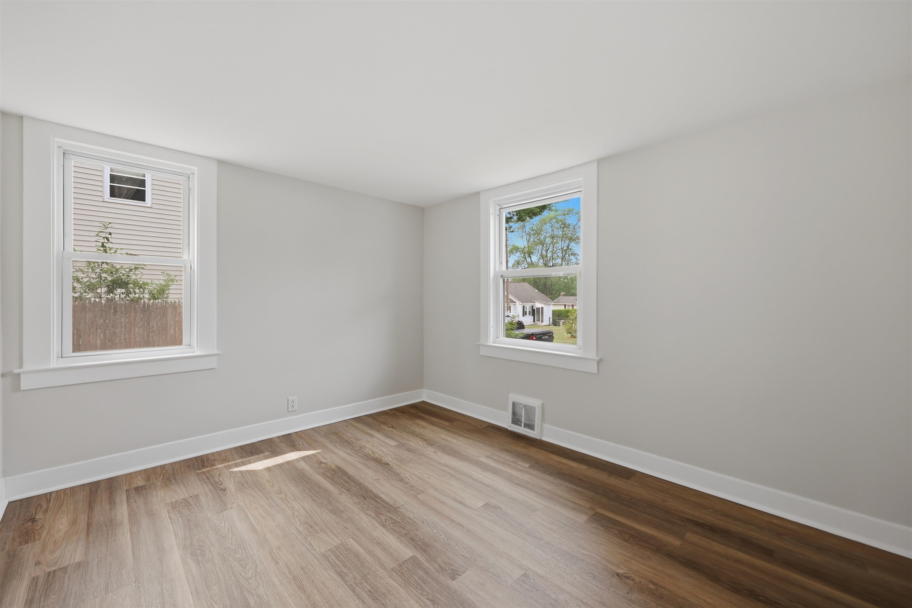 12 Morton Street Property Photo 15