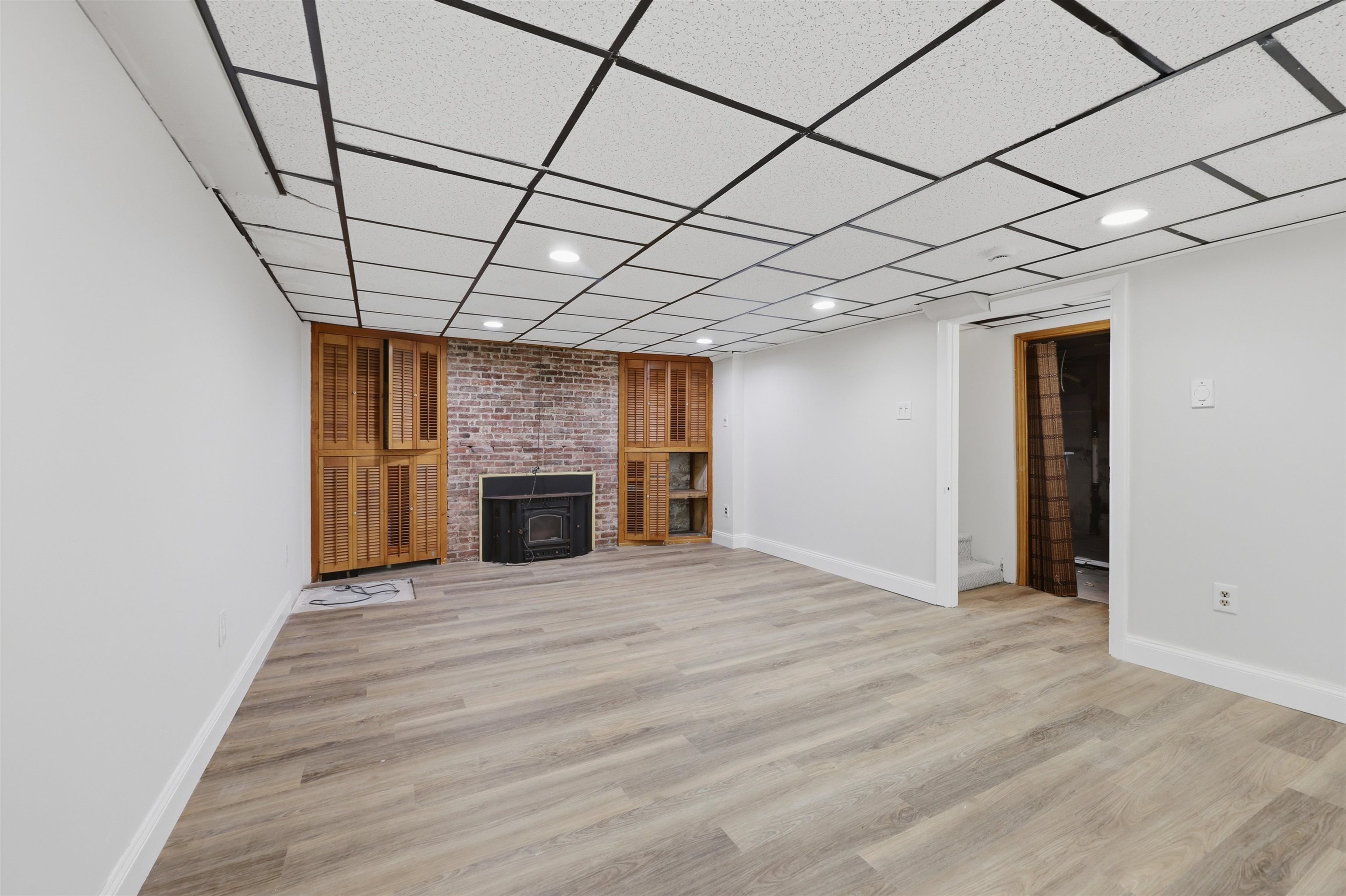 12 Morton Street Property Photo 30