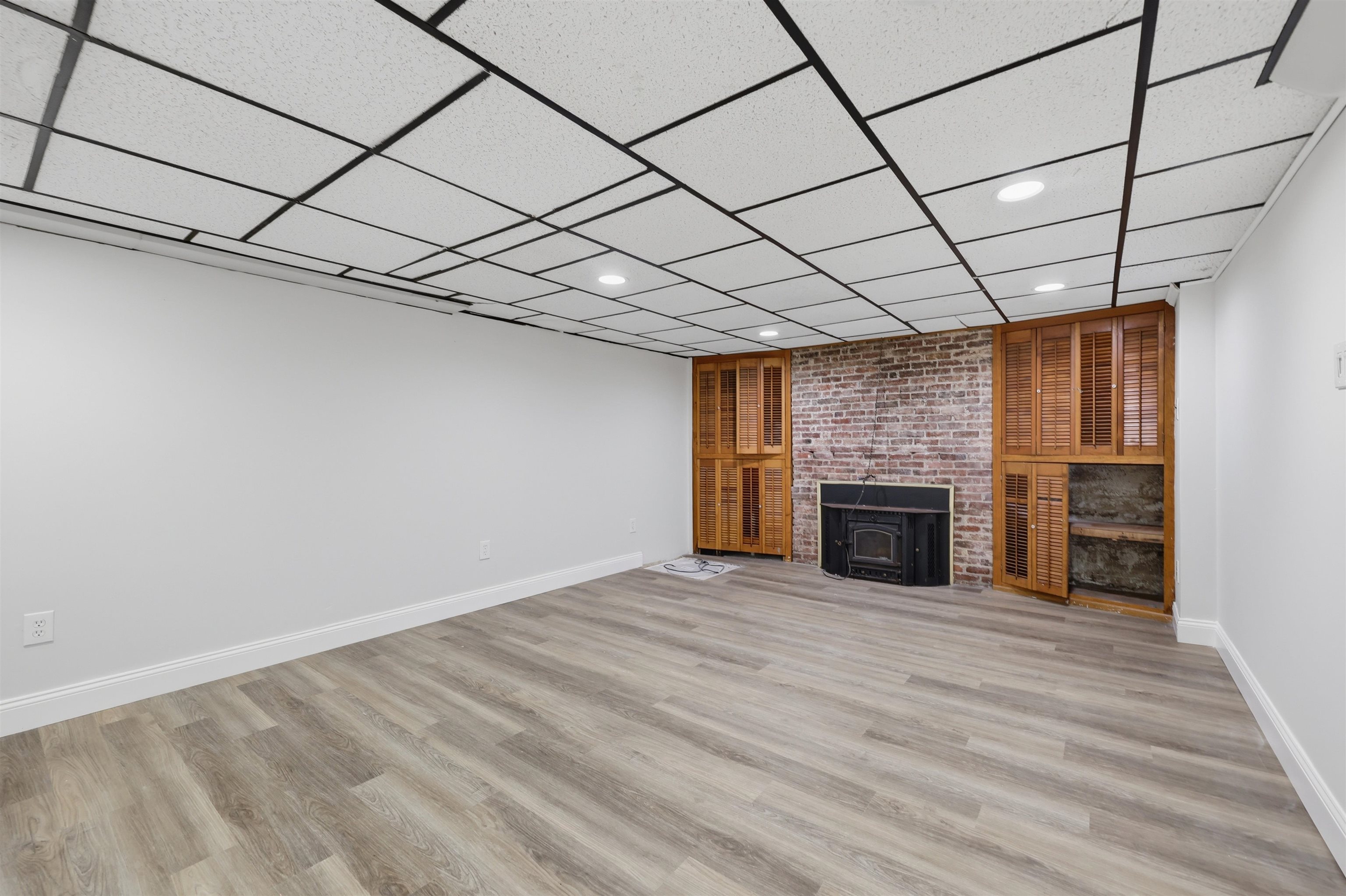 12 Morton Street Property Photo 31