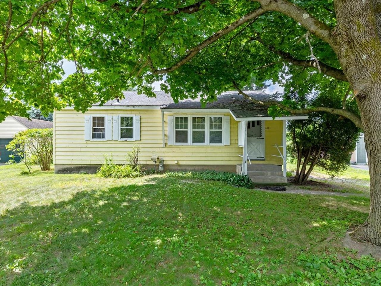 108 Iroquois Avenue Property Photo 1
