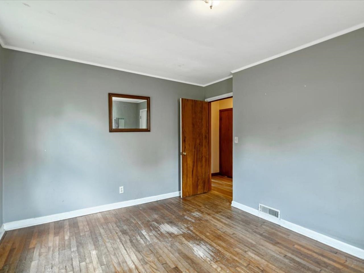 108 Iroquois Avenue Property Photo 16