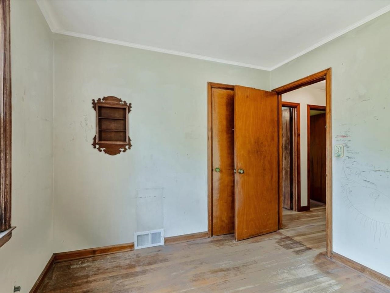 108 Iroquois Avenue Property Photo 20