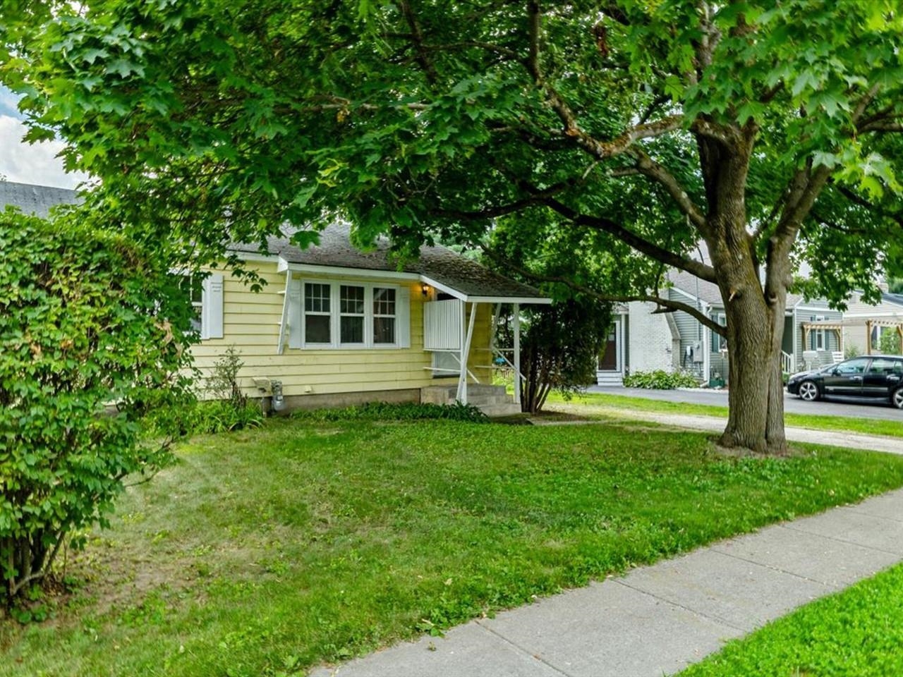 108 Iroquois Avenue Property Photo 25