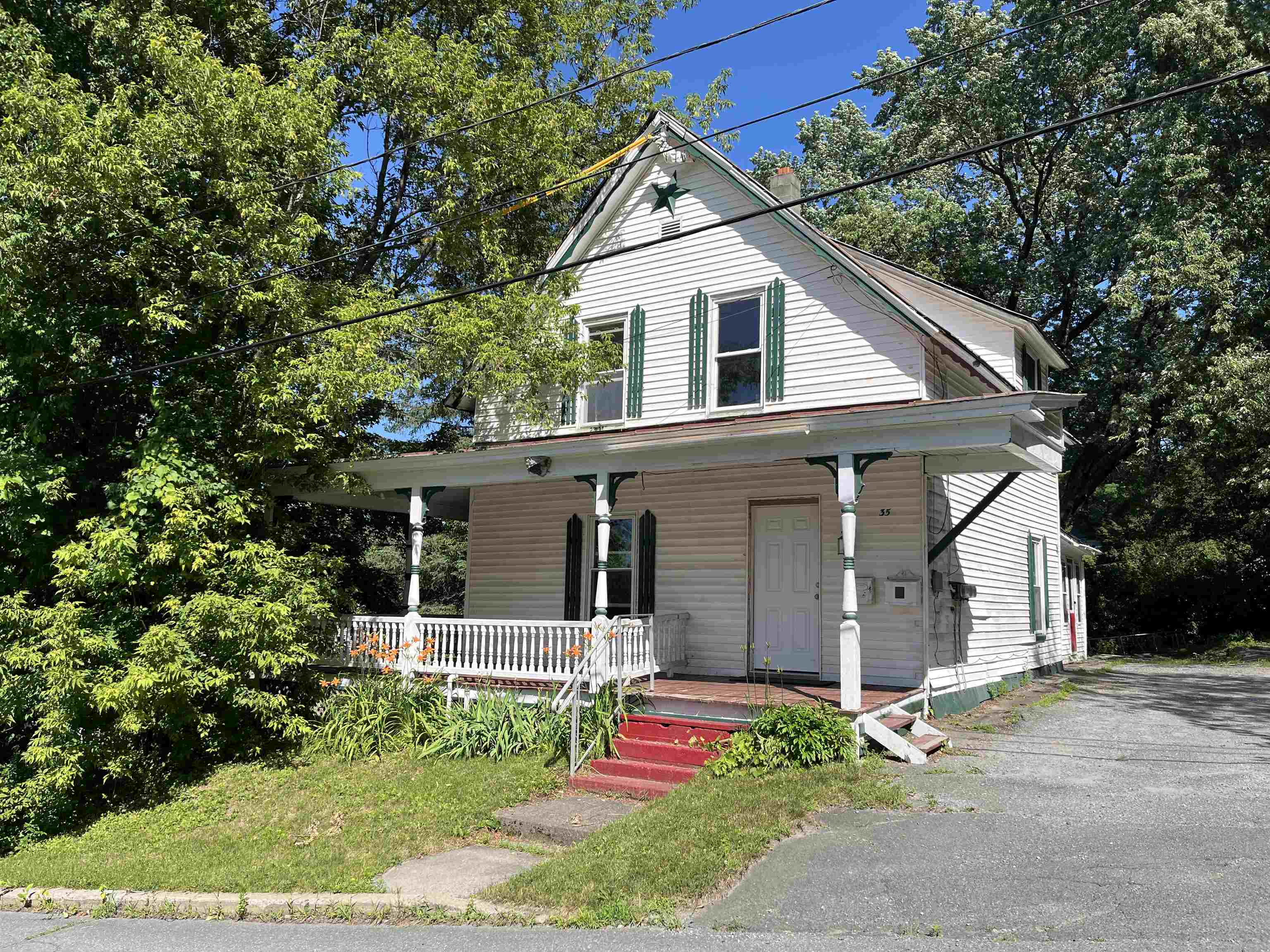 35 Mountain Avenue Property Photo 1