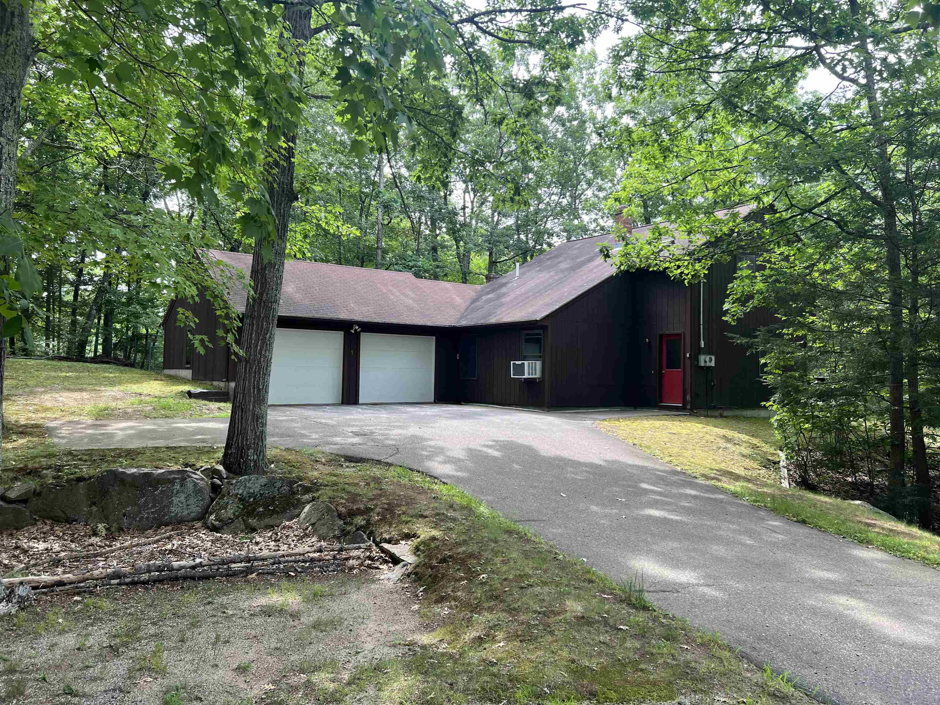 1 Great Hill Drive Property Photo 2