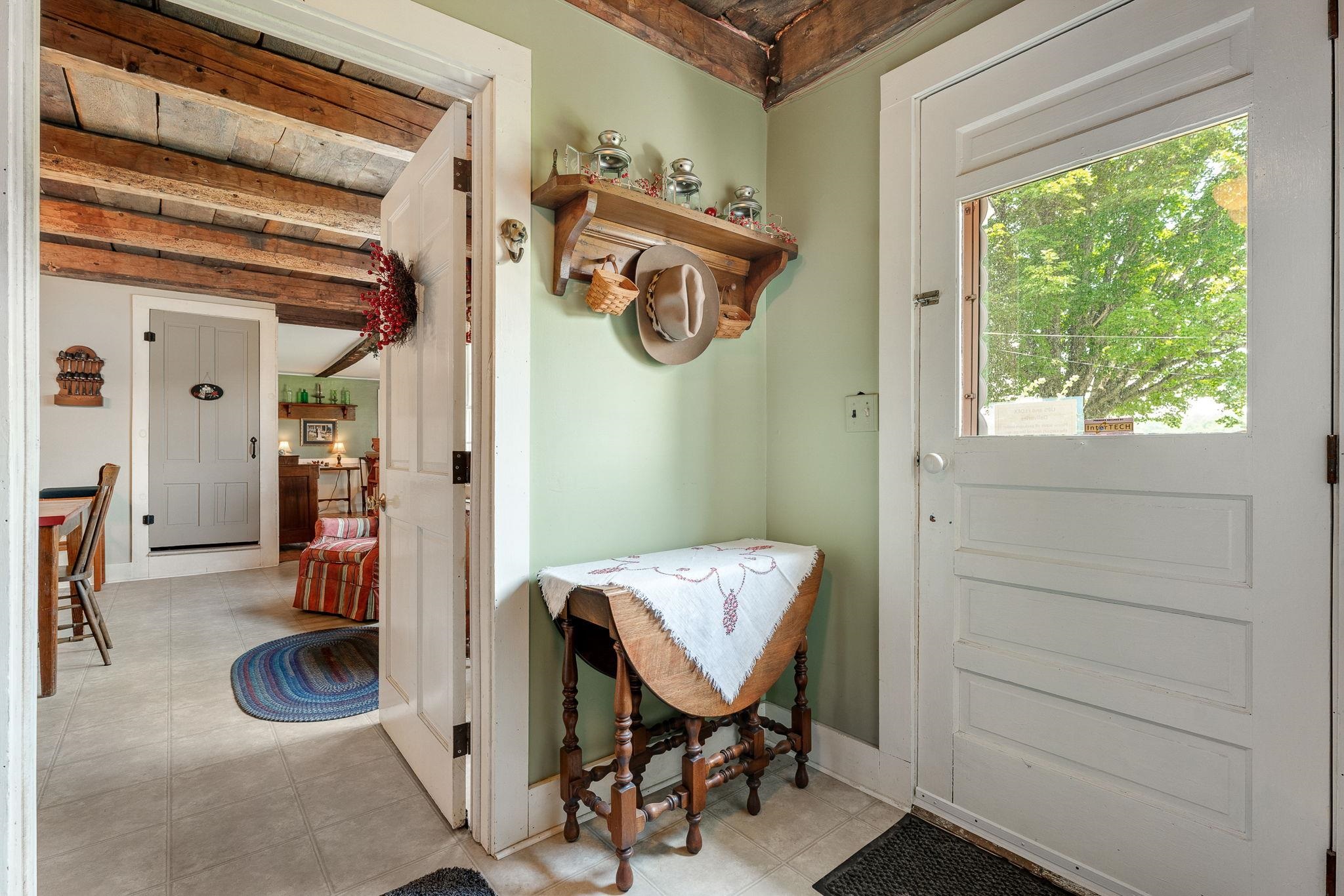 2408 West Street Property Photo 5