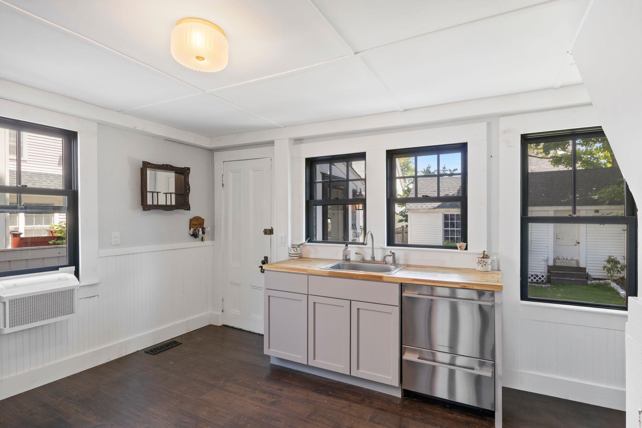 491 Marcy Street Property Photo 22