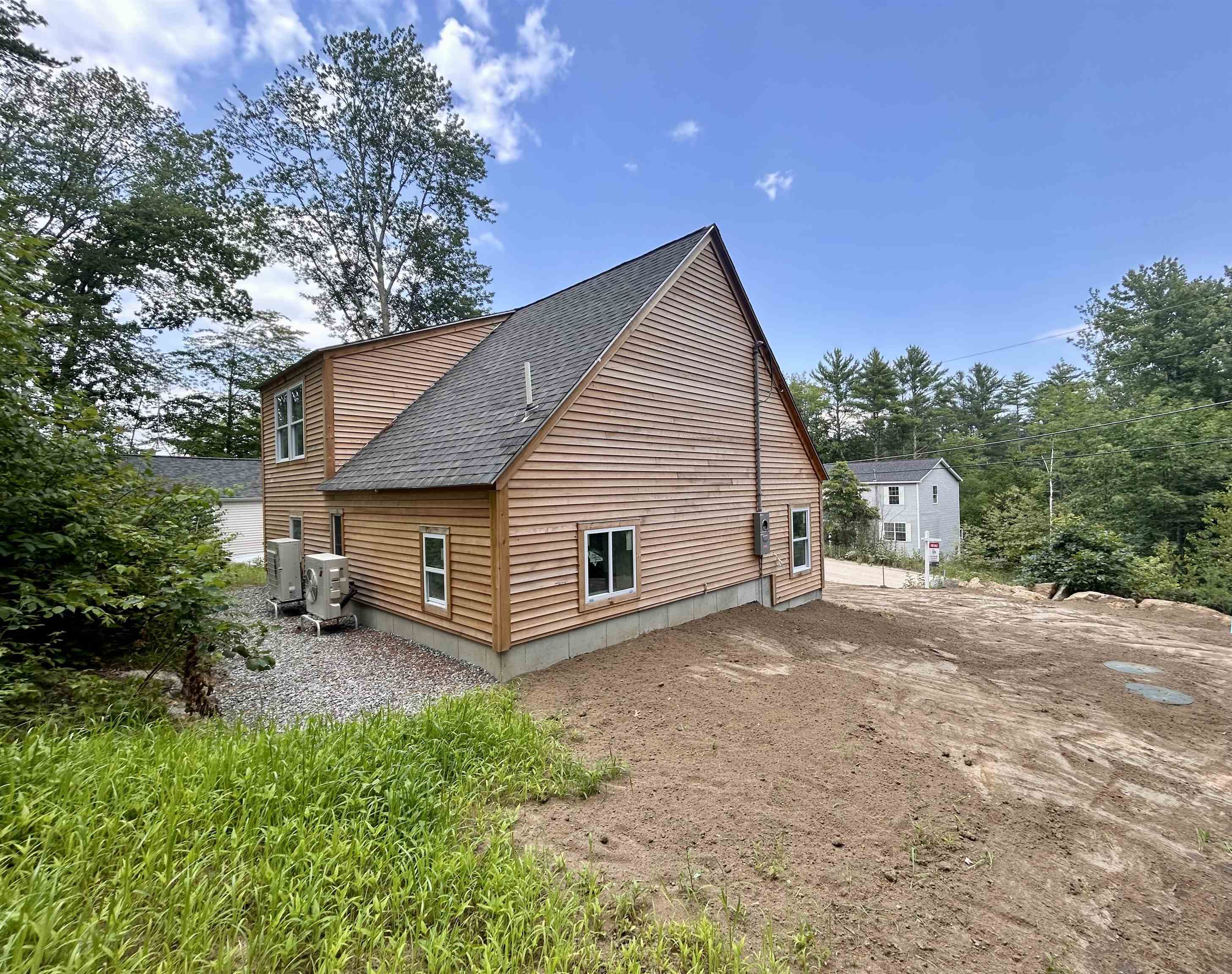 92 Long Shores Drive Property Photo 4