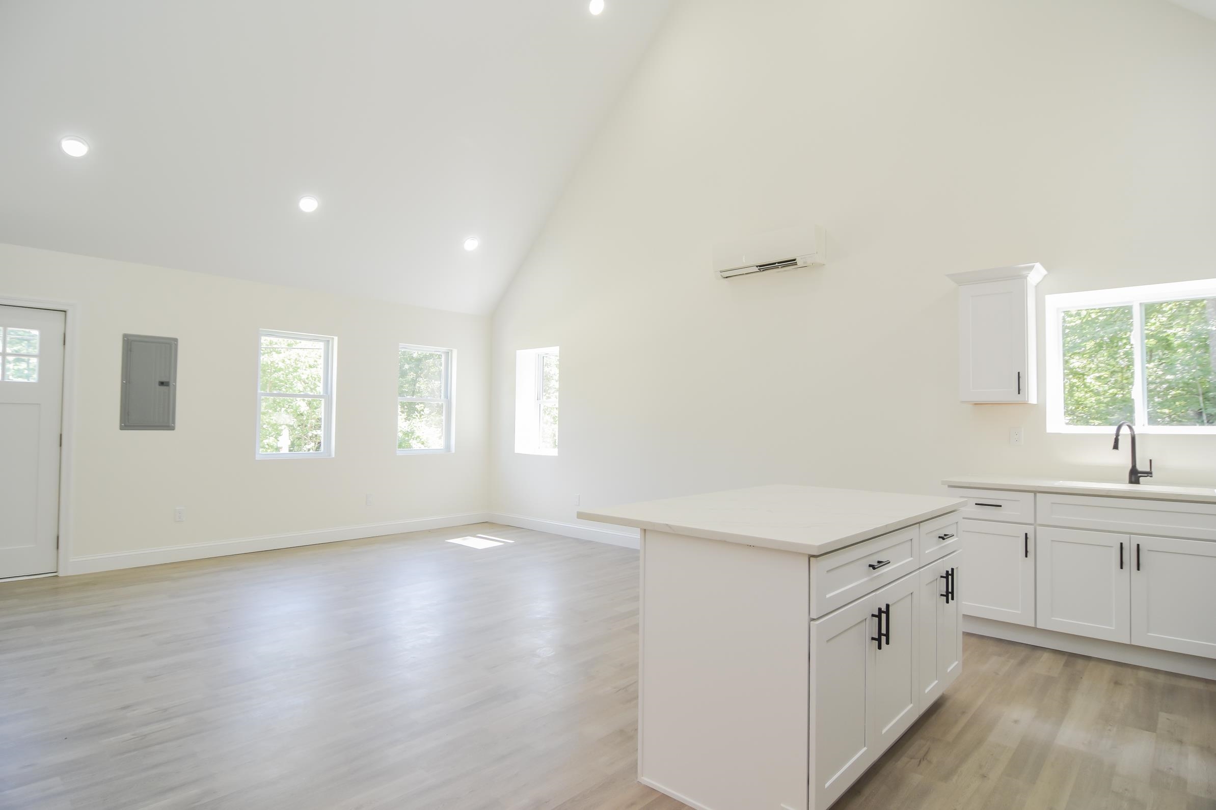 92 Long Shores Drive Property Photo 12