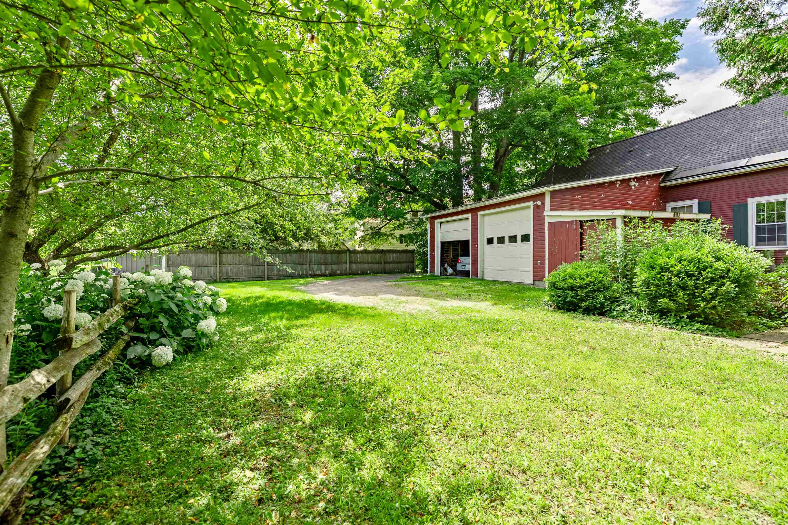 295 Main Street Property Photo 7