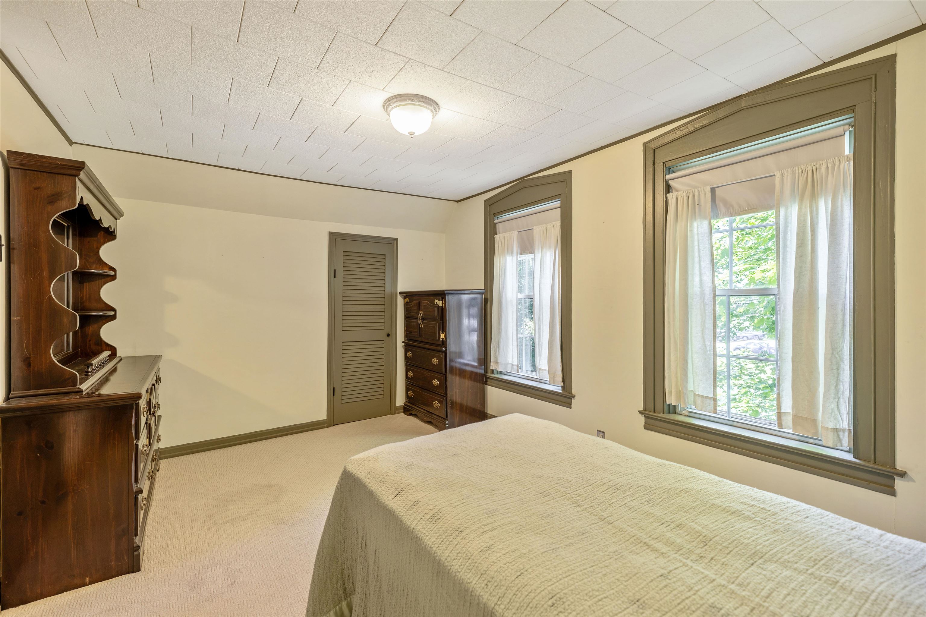 295 Main Street Property Photo 45