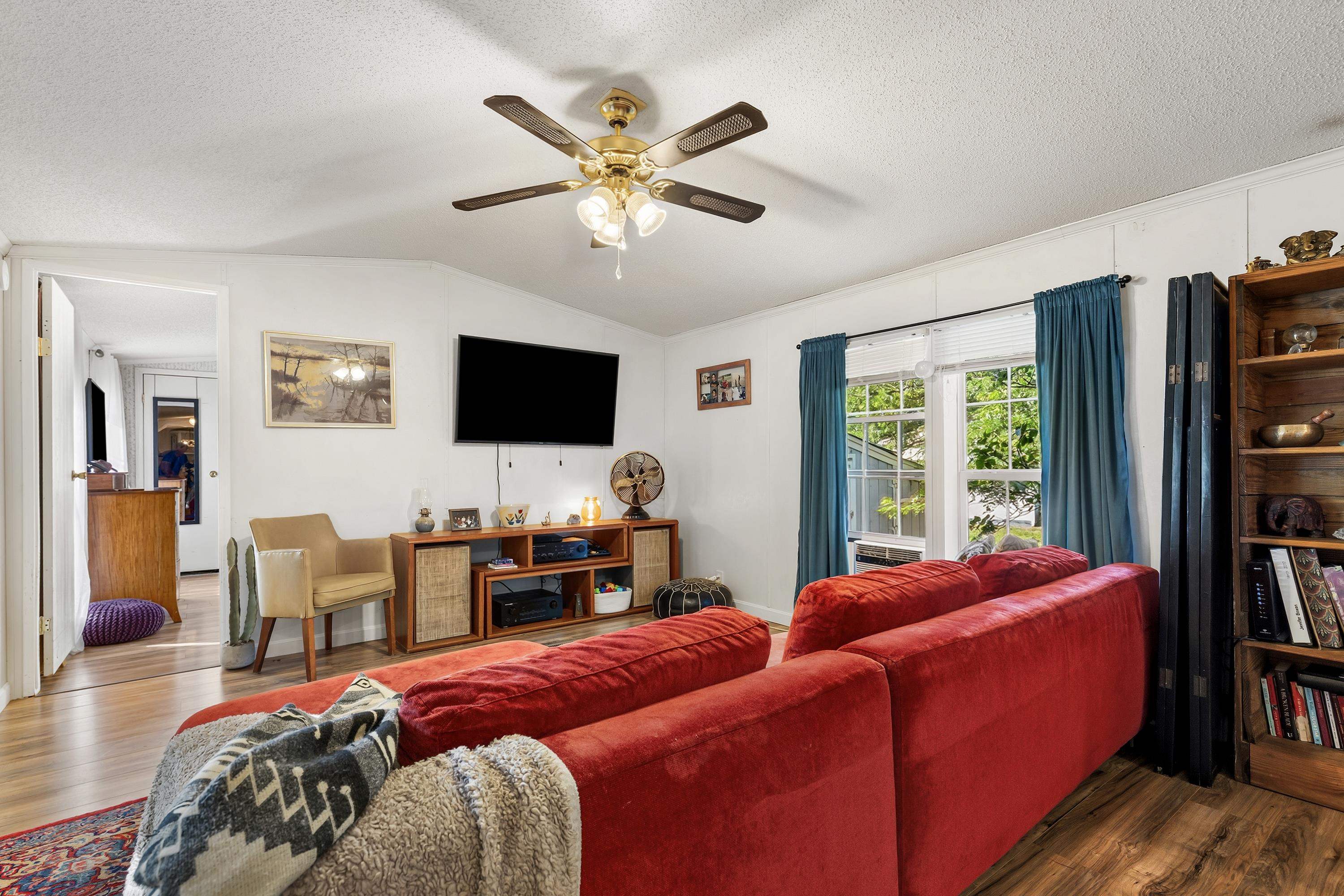 23 Family Circle Property Photo 8