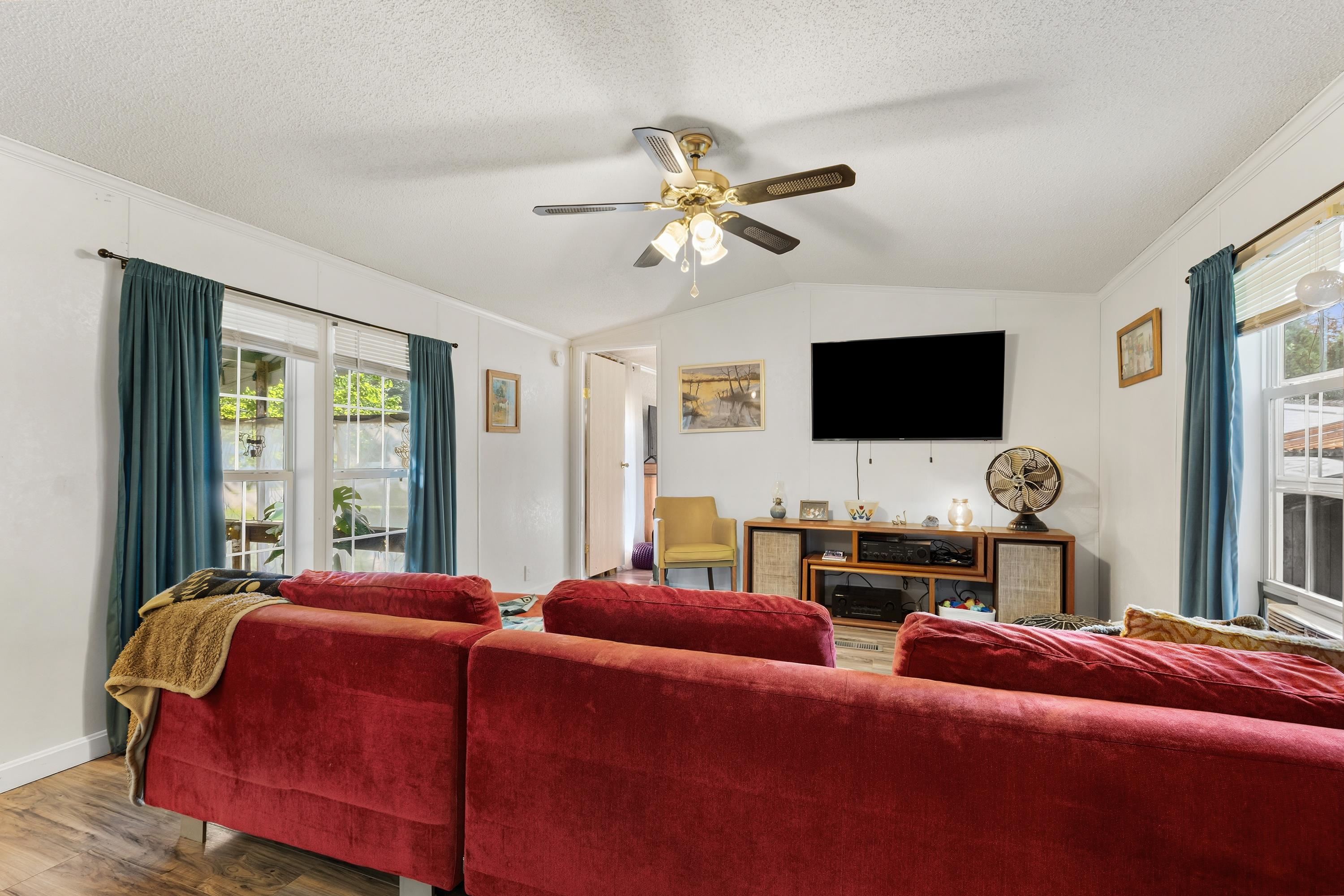 23 Family Circle Property Photo 9