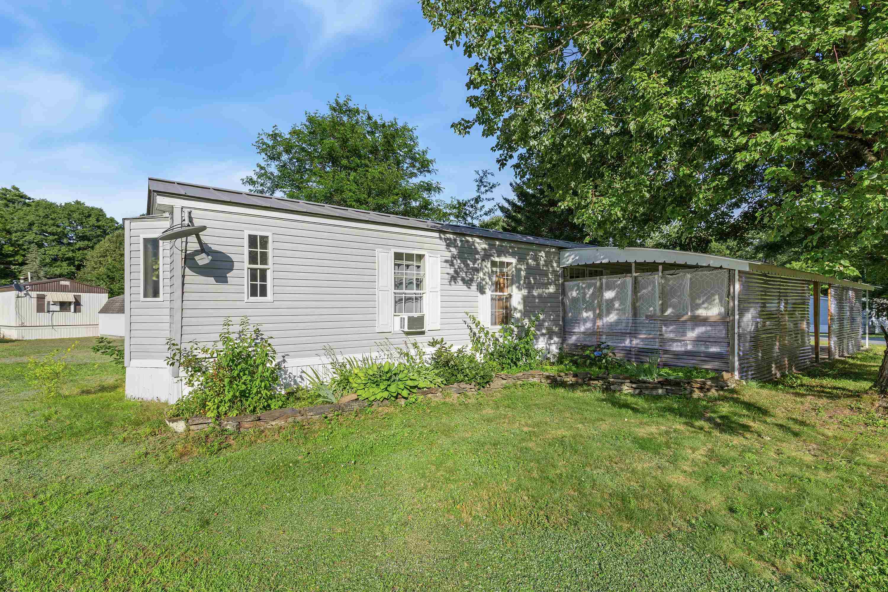 23 Family Circle Property Photo 24