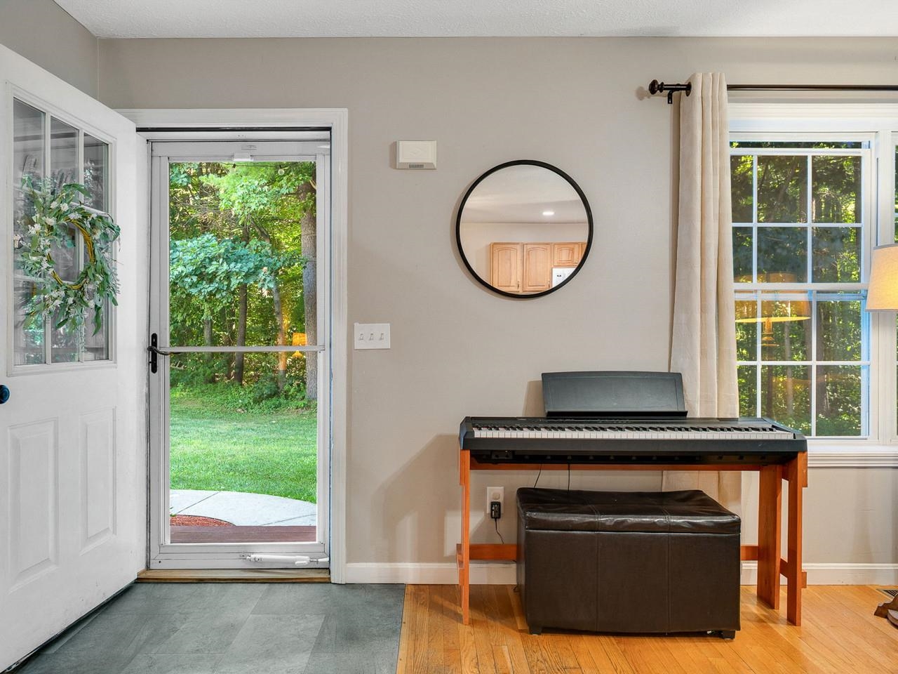 7 Donald Drive Property Photo 4