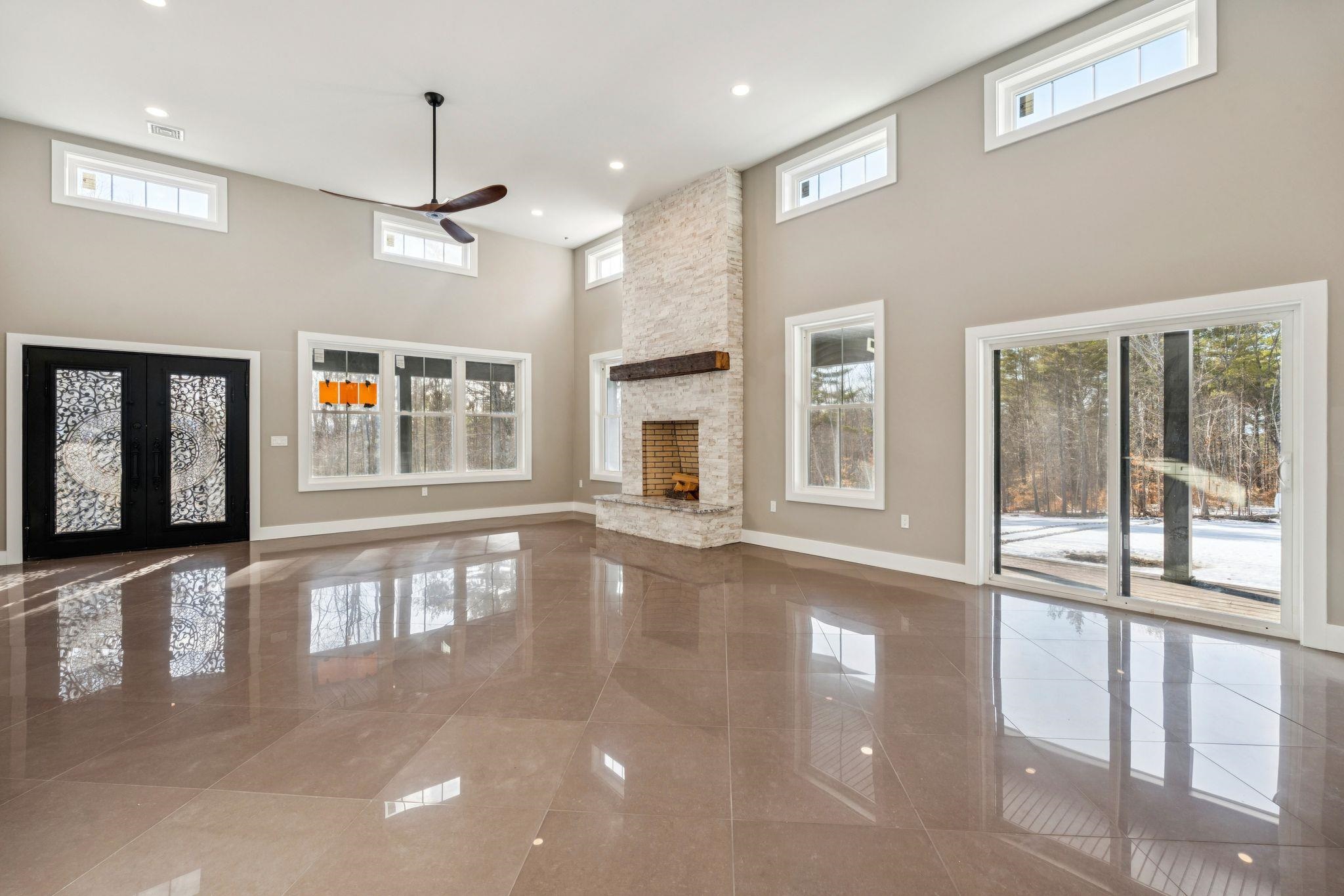 28 Lady Slipper Lane Property Photo 11