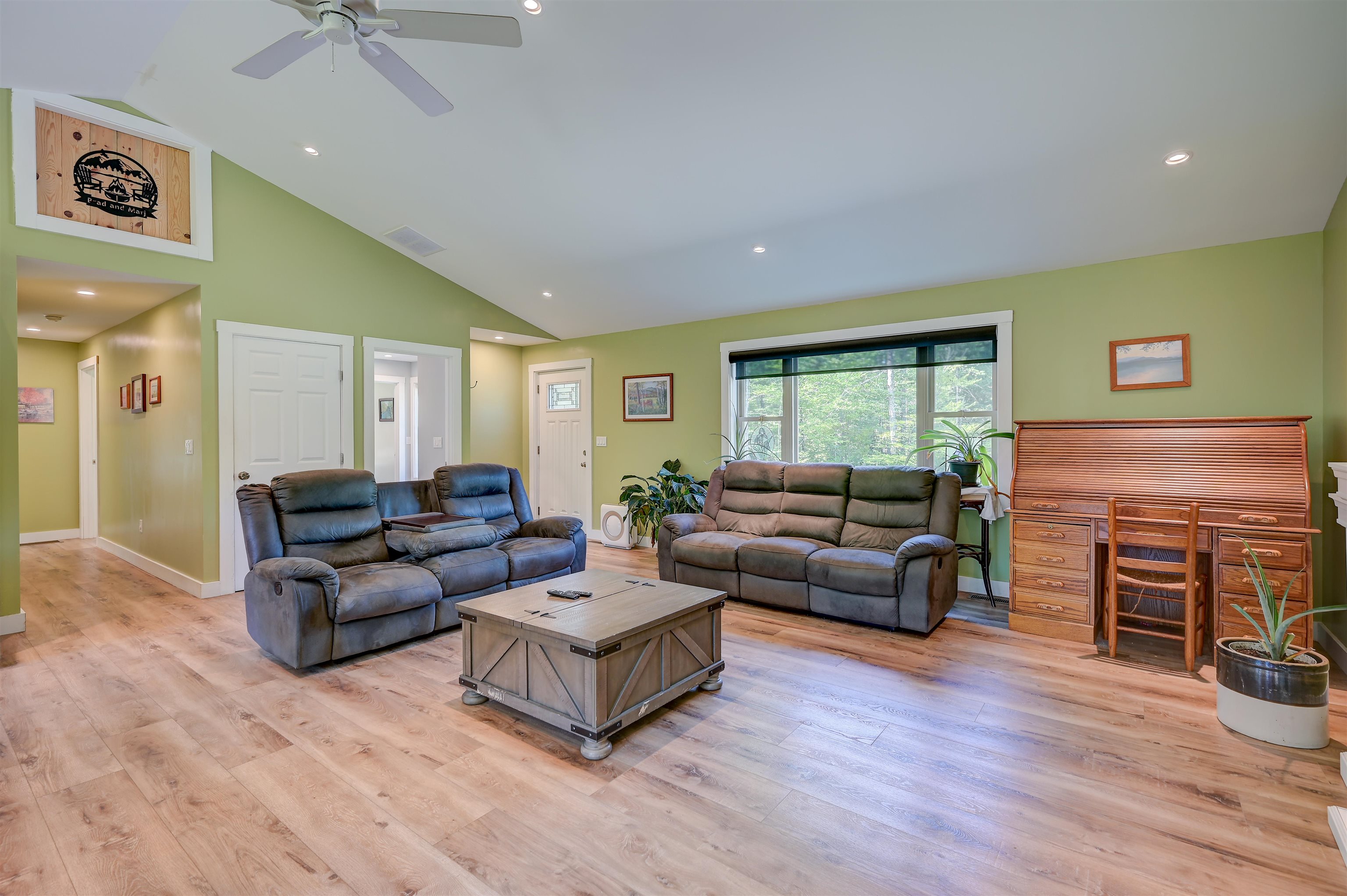 419 Winter Road Property Photo 4