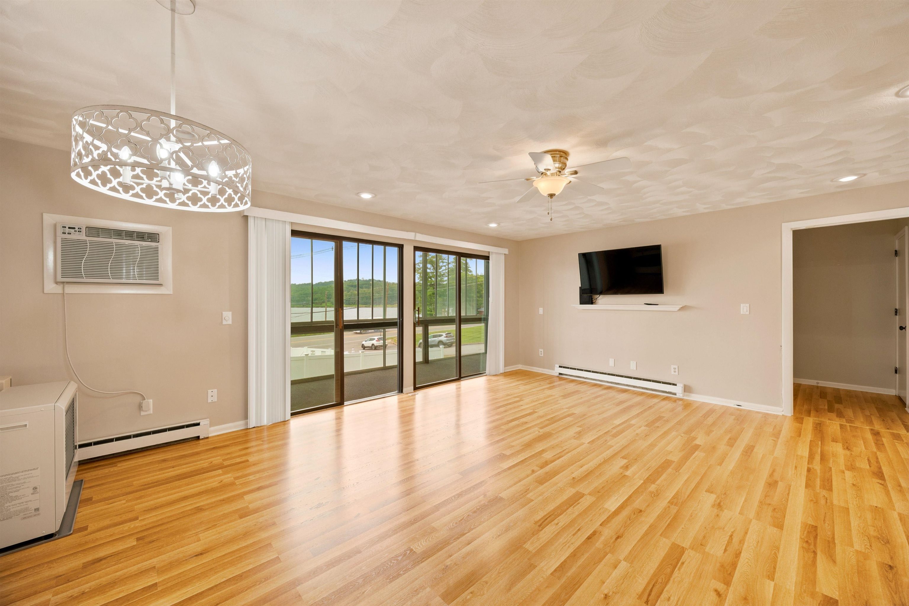 883 Weirs Boulevard Property Photo 9