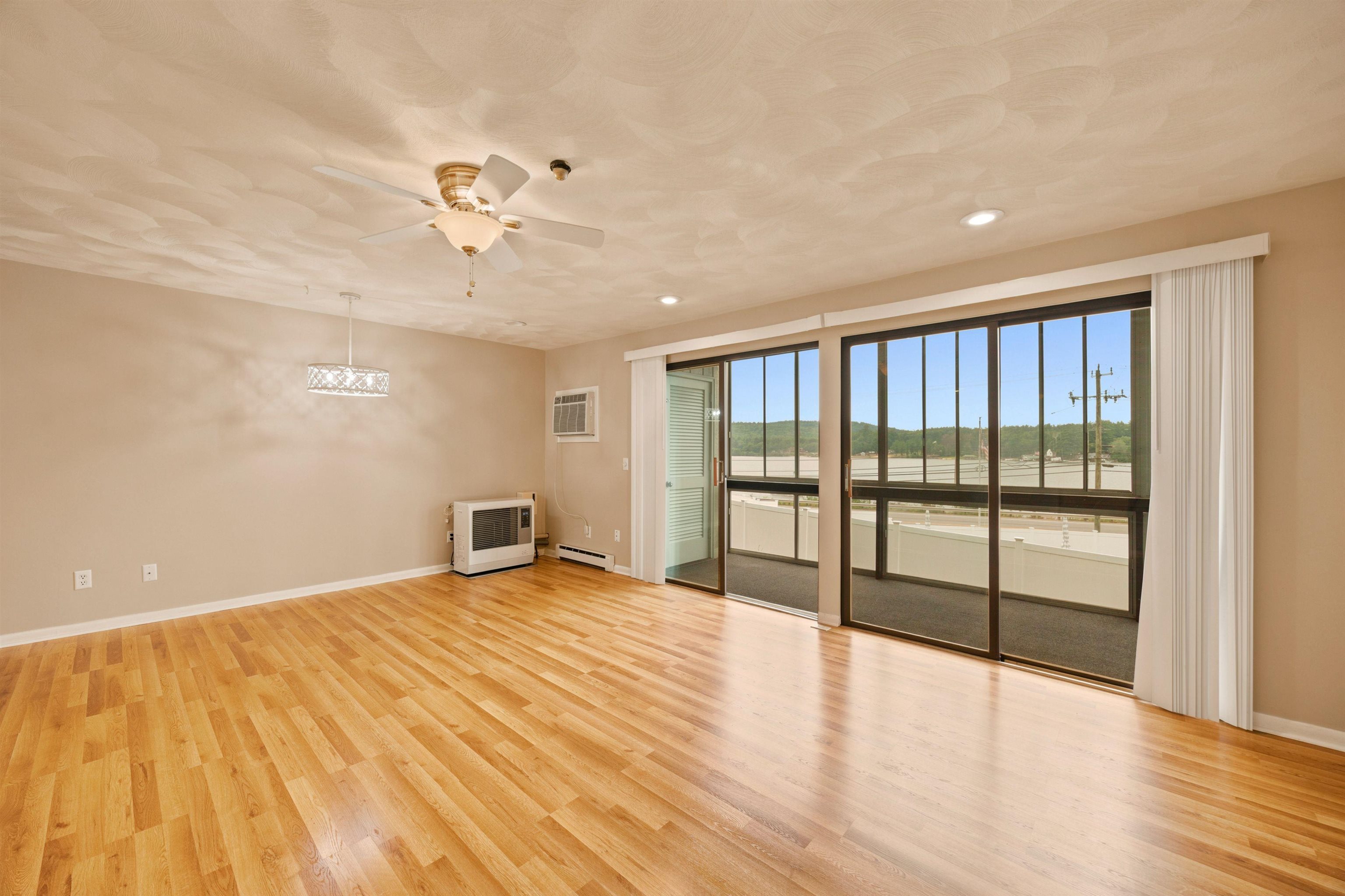 883 Weirs Boulevard Property Photo 10