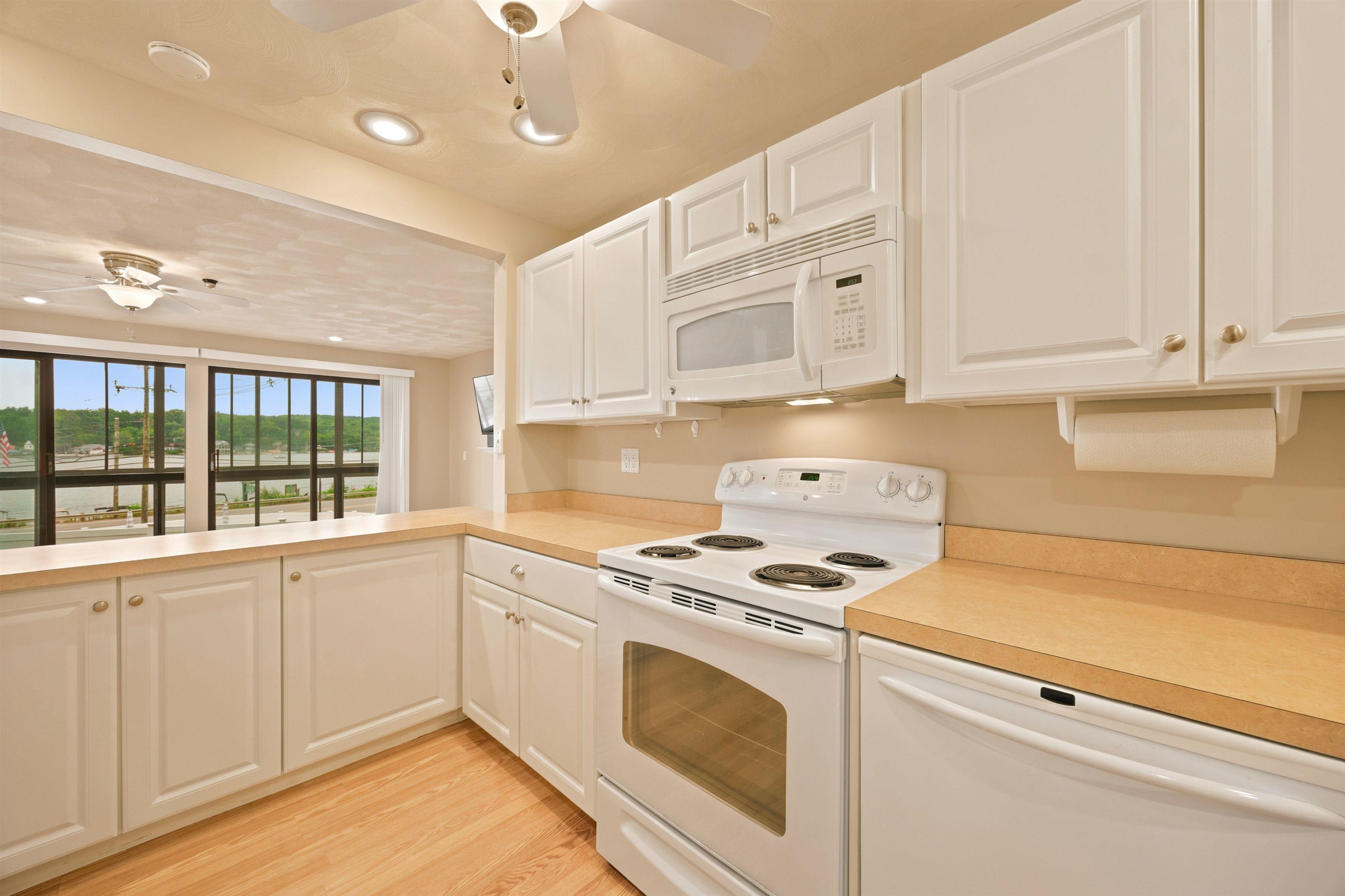 883 Weirs Boulevard Property Photo 17