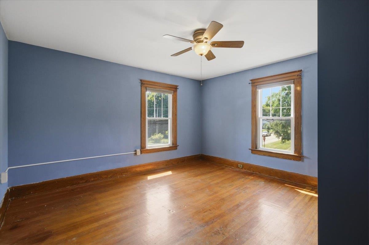 301 Elm Street Property Photo 20