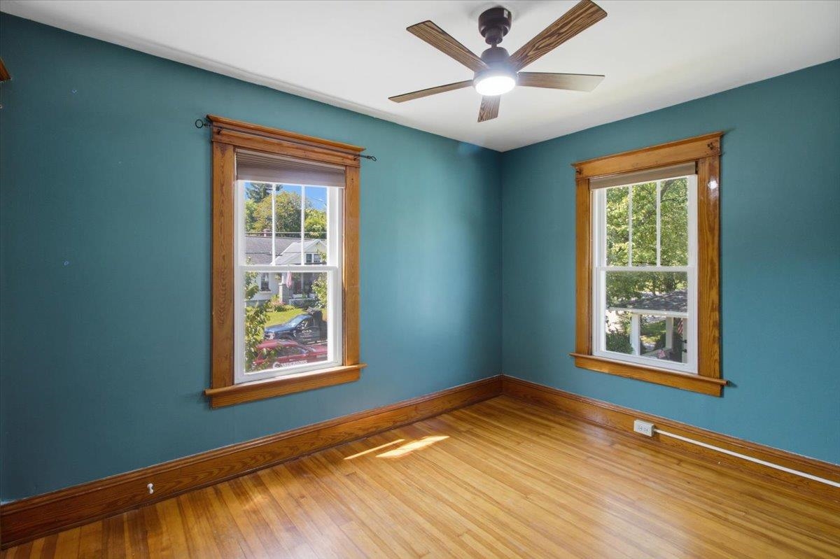 301 Elm Street Property Photo 23